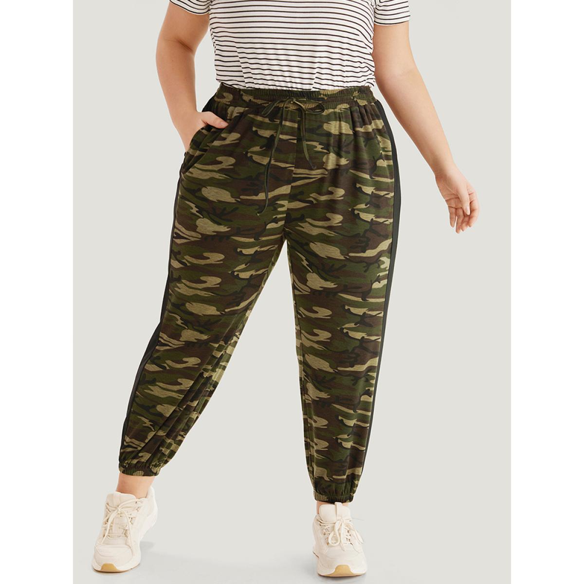 Camo Print Drawstring Pocket Patchwork Sweatpants Multicolor Plus Size Women Casual Dailywear Patchwork 22-24/3X Bloomchic Product Image