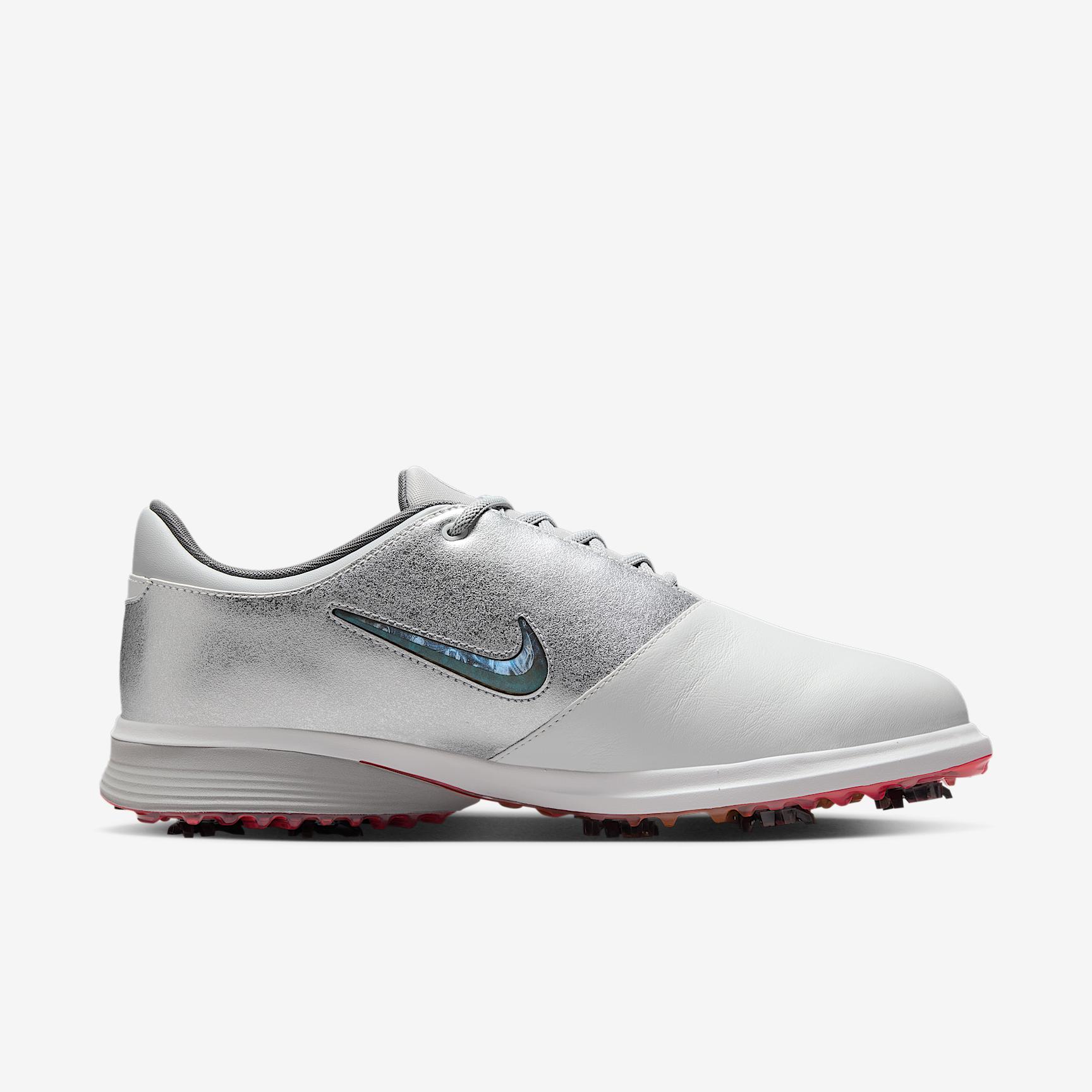 Nike Men's Victory Tour 4 Golf Shoes Product Image