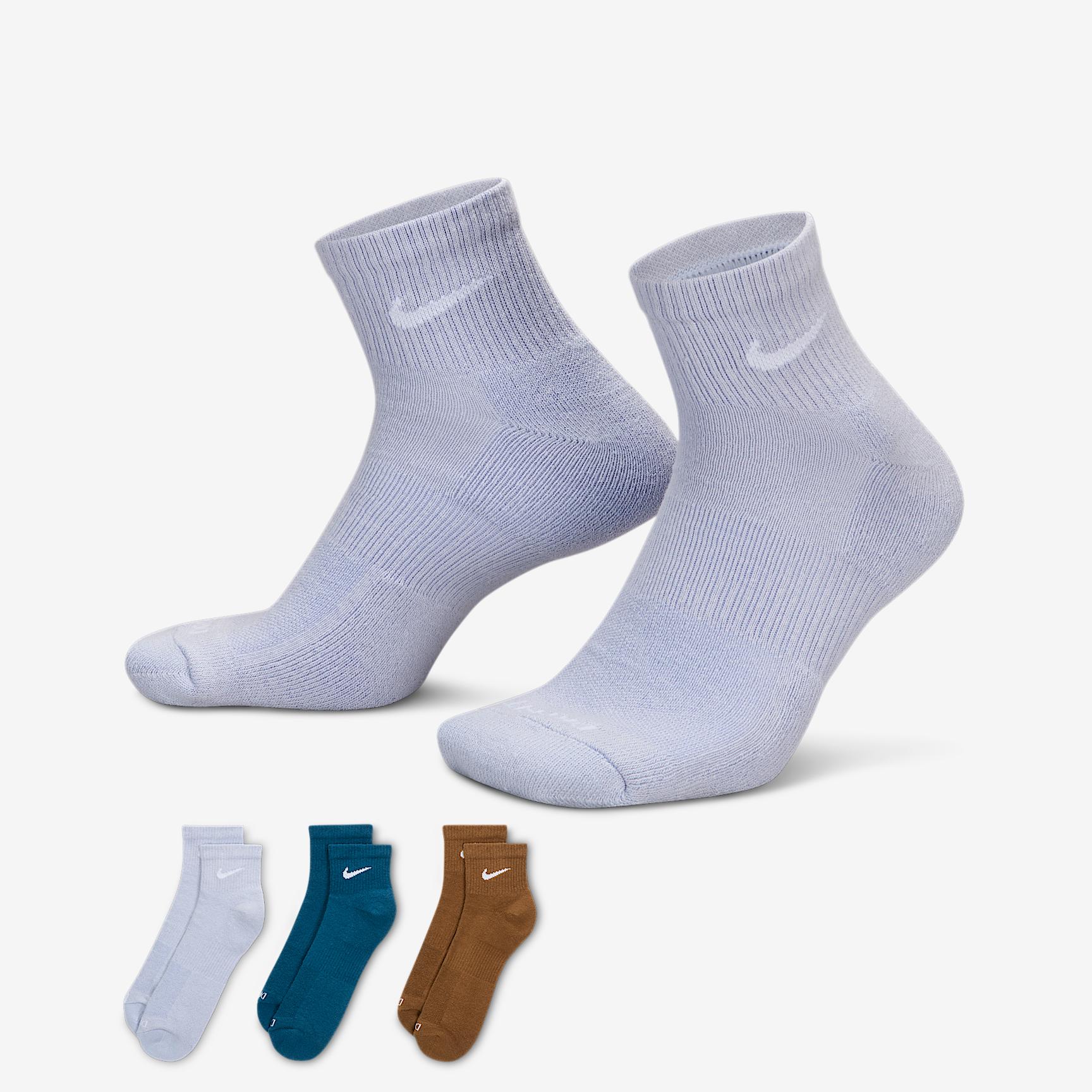Nike Mens Everyday Plus Cushioned Training Ankle Socks (3 Pairs) | SX6890-970 Product Image