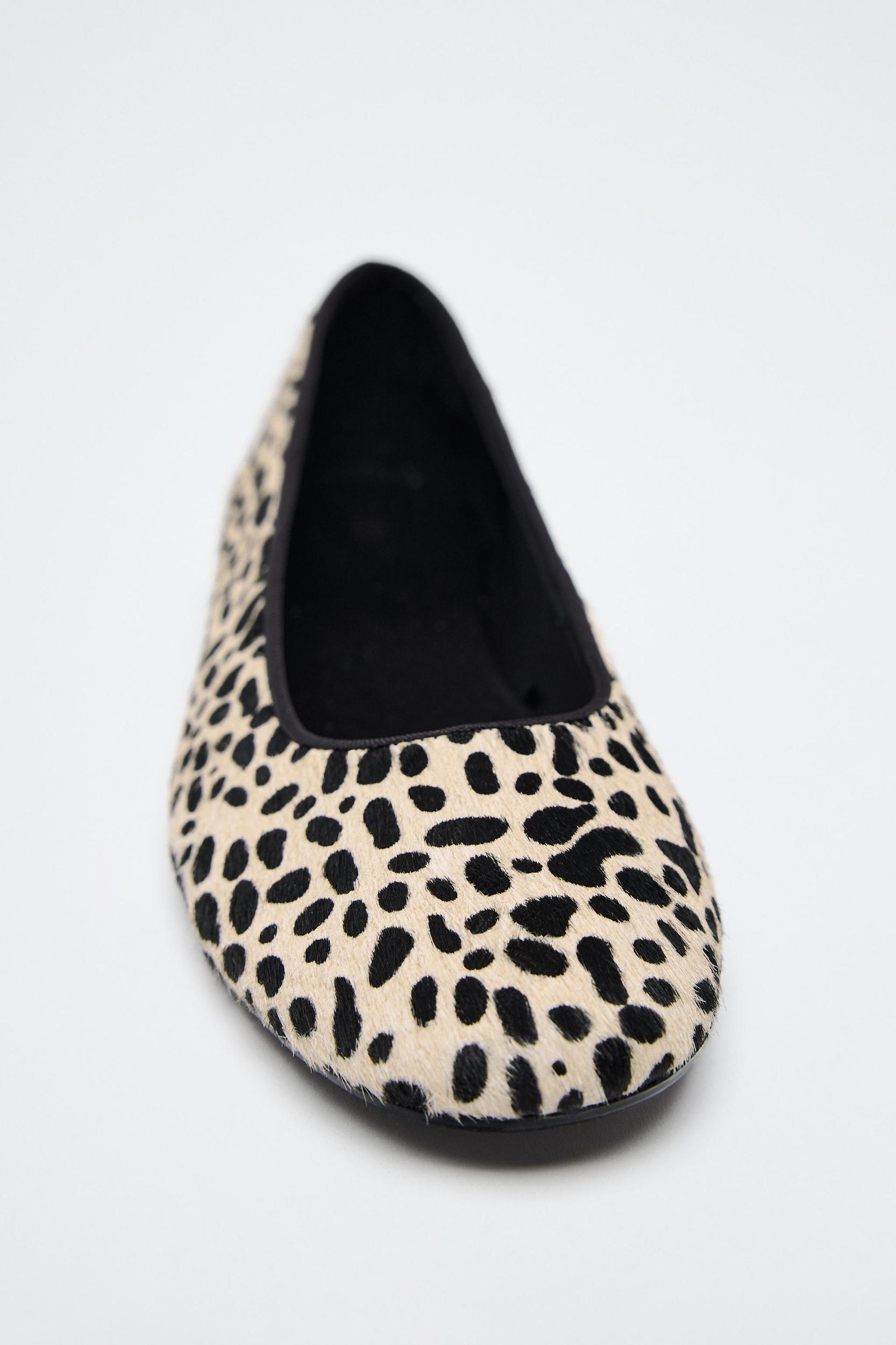 ANIMAL PRINT LEATHER BALLET FLATS Product Image