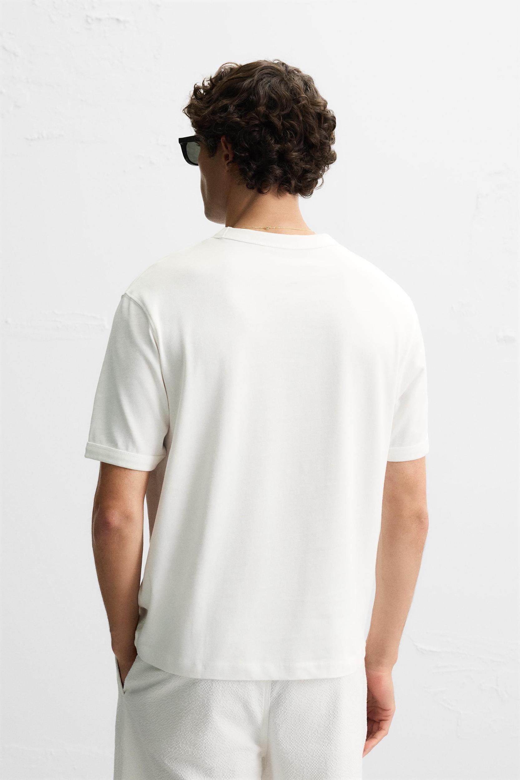 RIBBED TEXT T-SHIRT Product Image