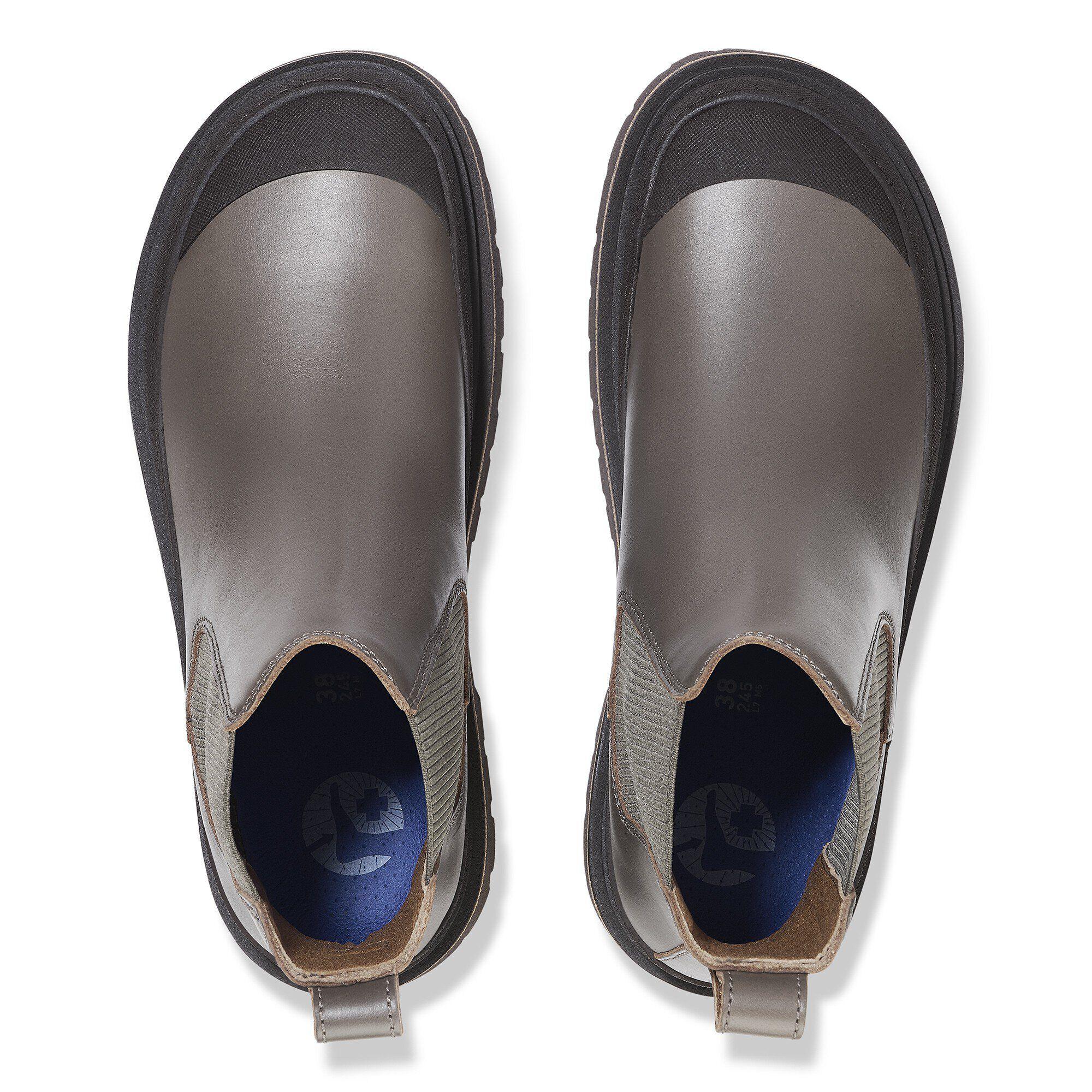 Prescott Slip On Women Waxy Leather Product Image