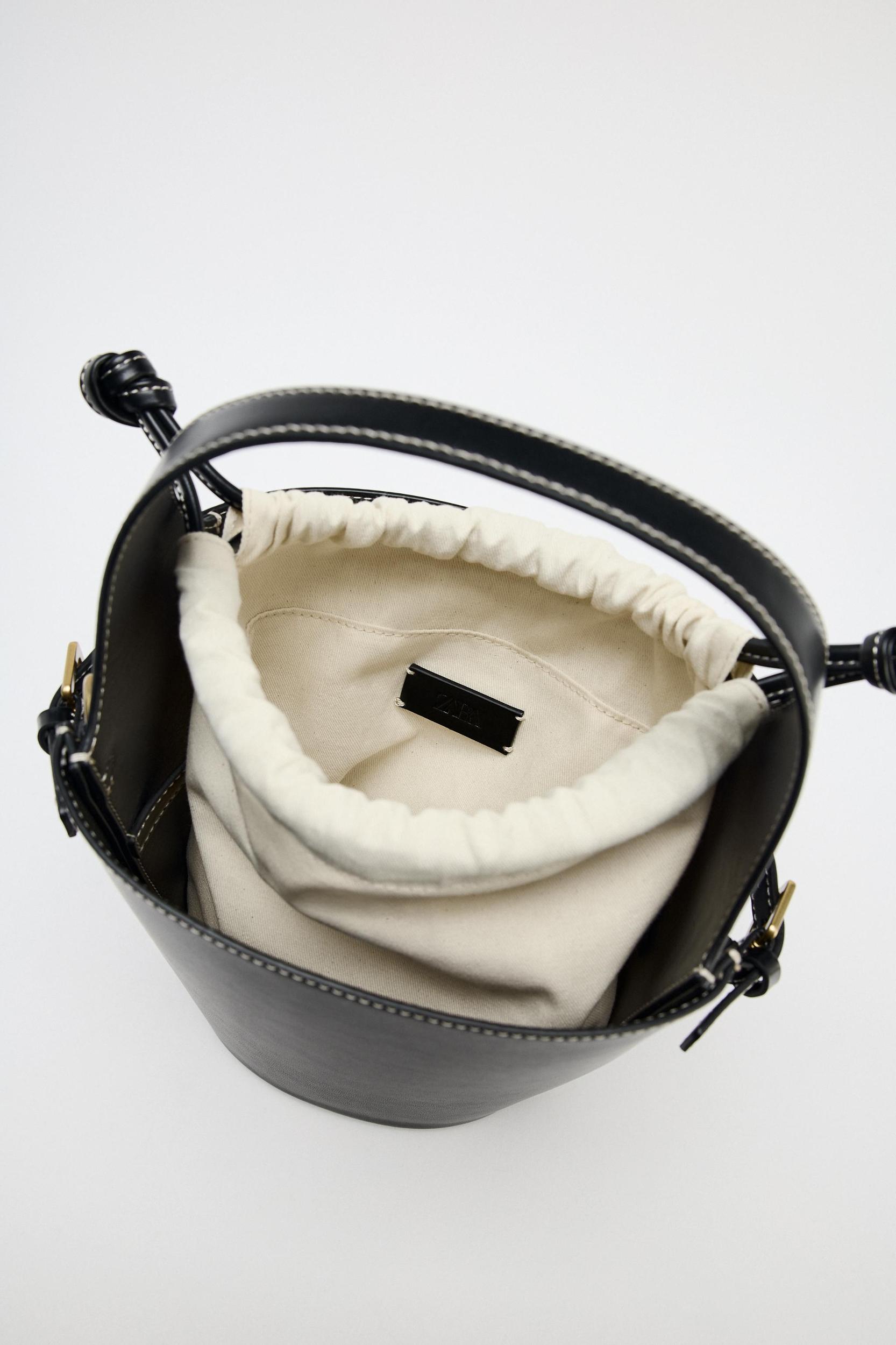 DRAWSTRING BUCKET BAG Product Image