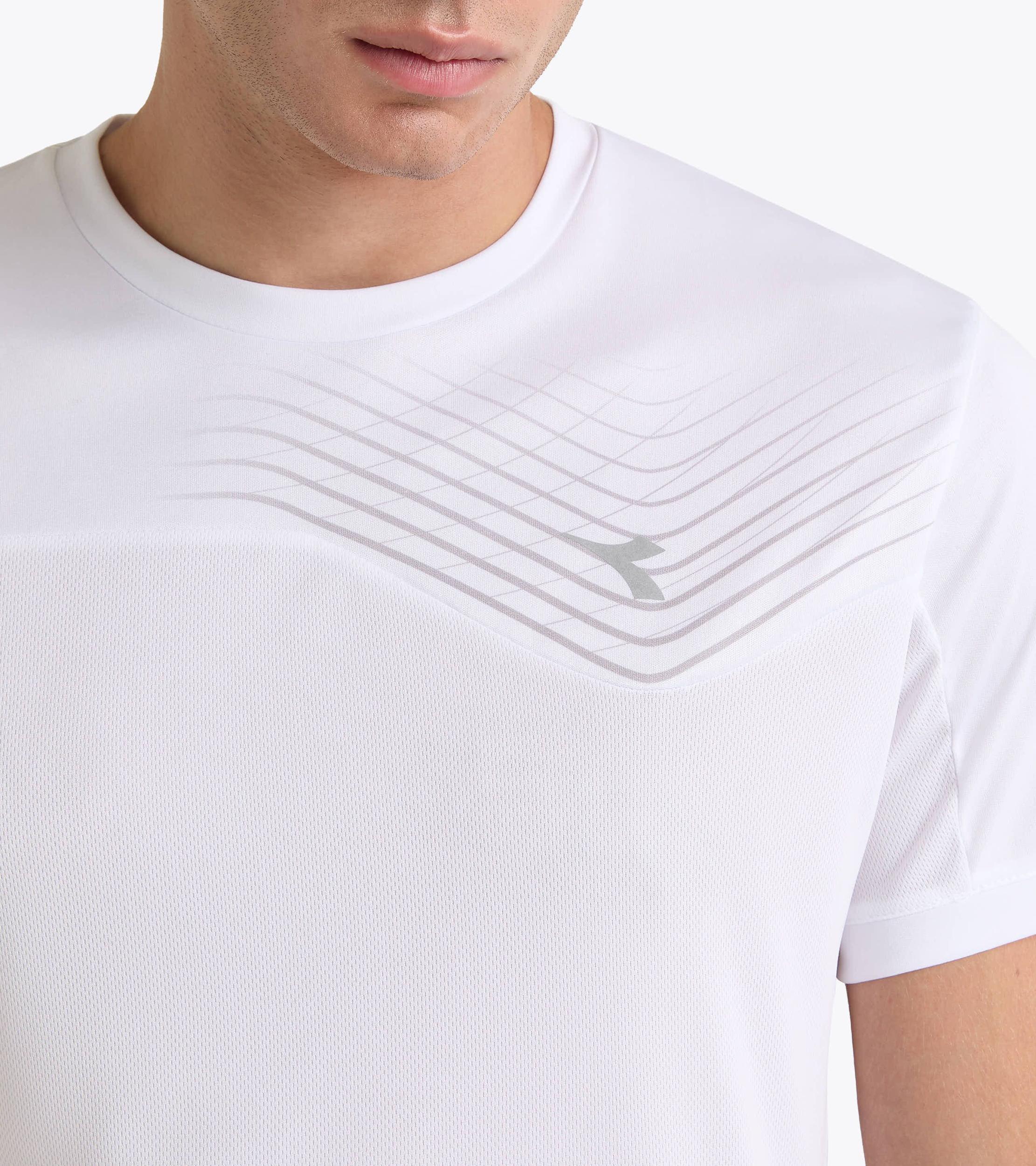 T-SHIRT COURT Product Image