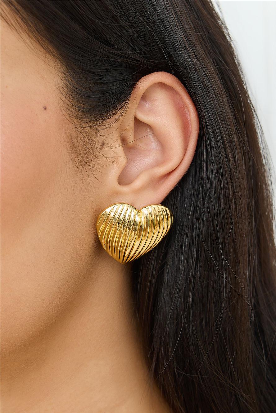 Feel The Love Earrings Gold Product Image