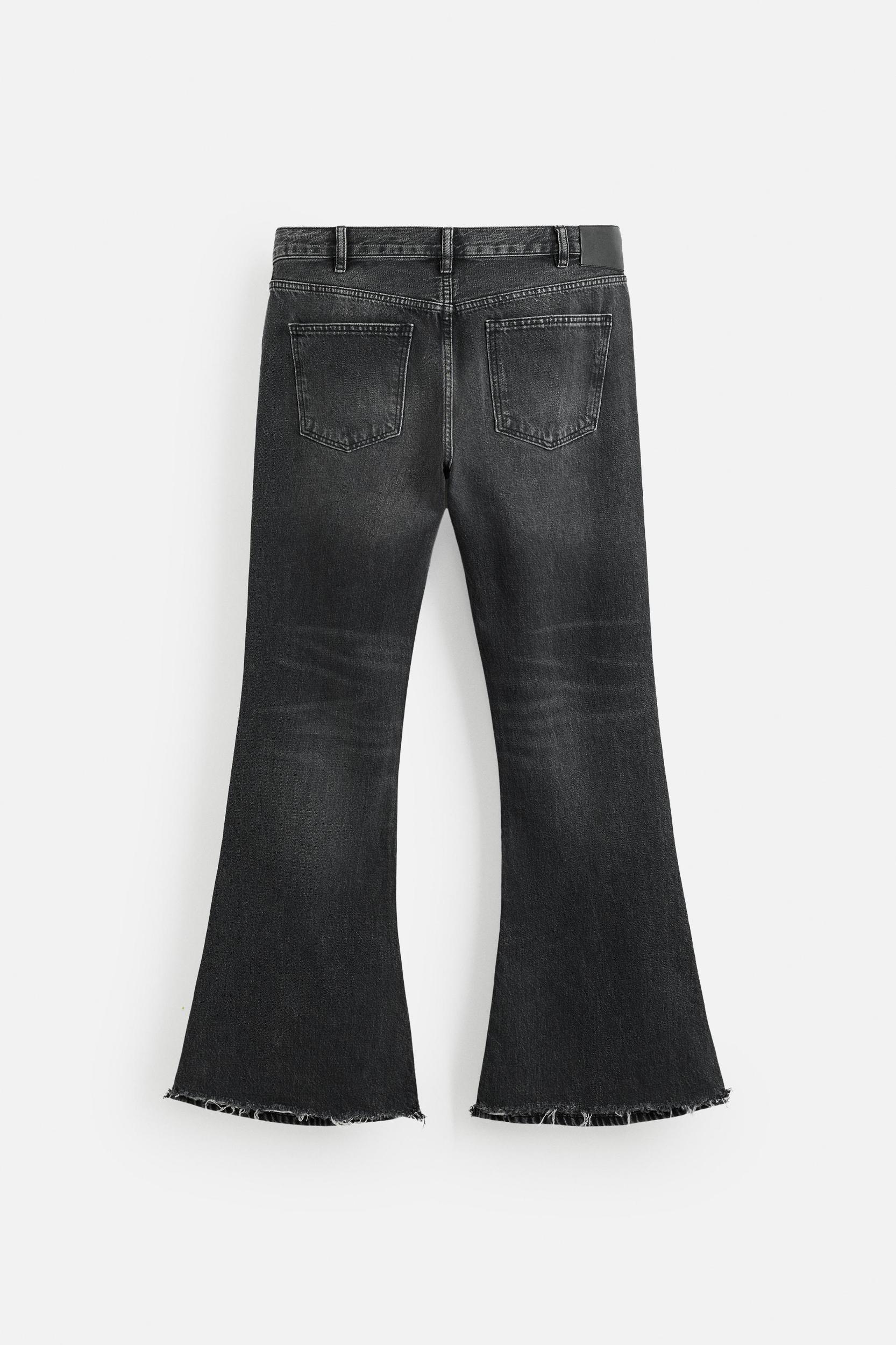 FLARE FIT JEANS Product Image