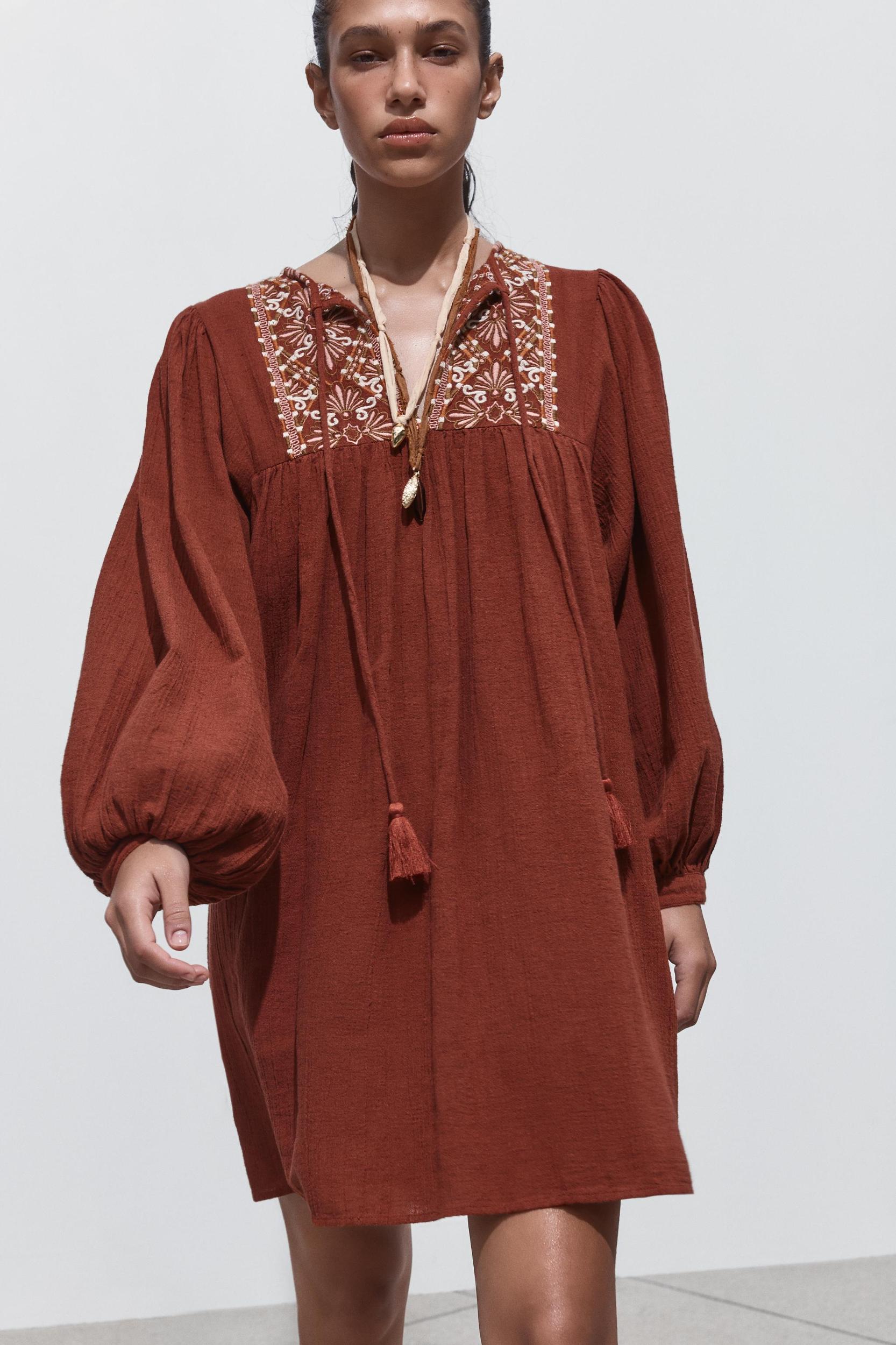 EMBROIDERED SHORT DRESS Product Image