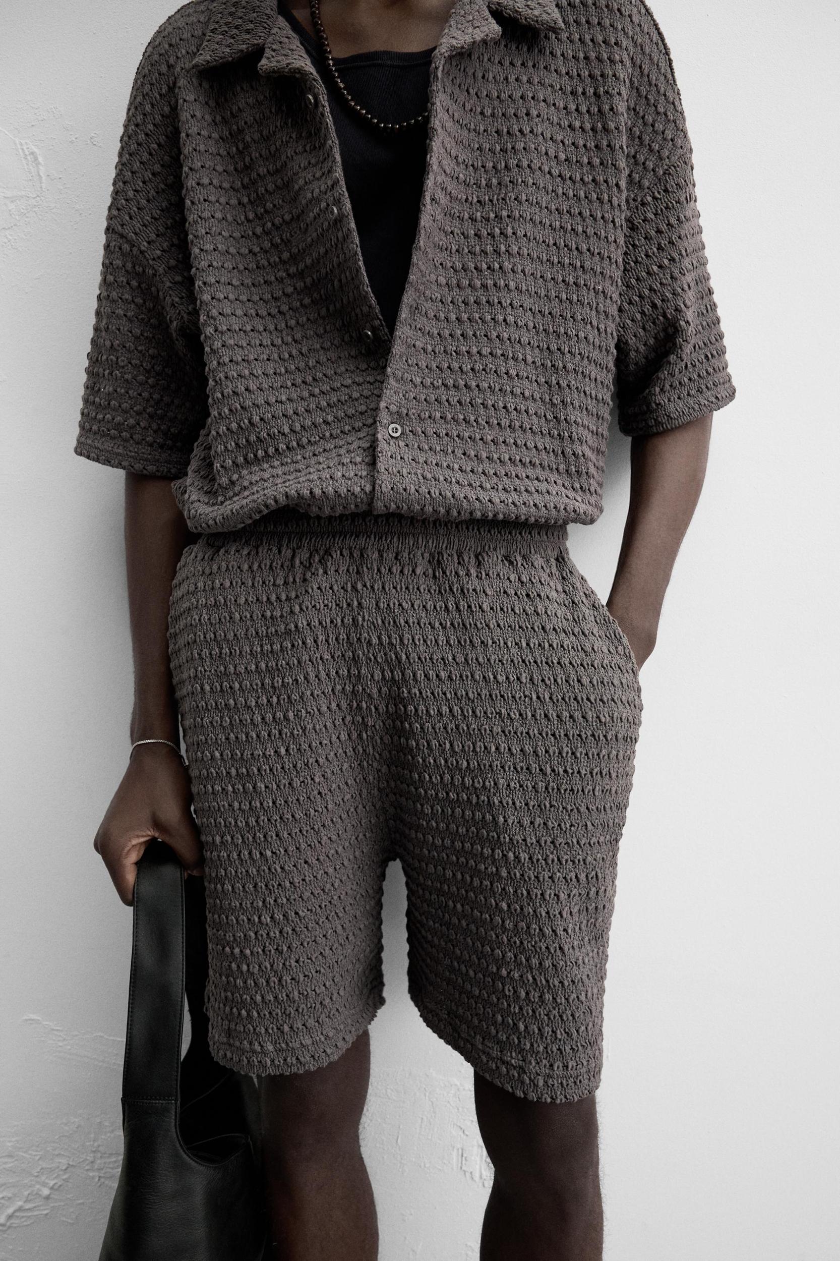 IRREGULAR TEXTURED BERMUDA SHORTS Product Image