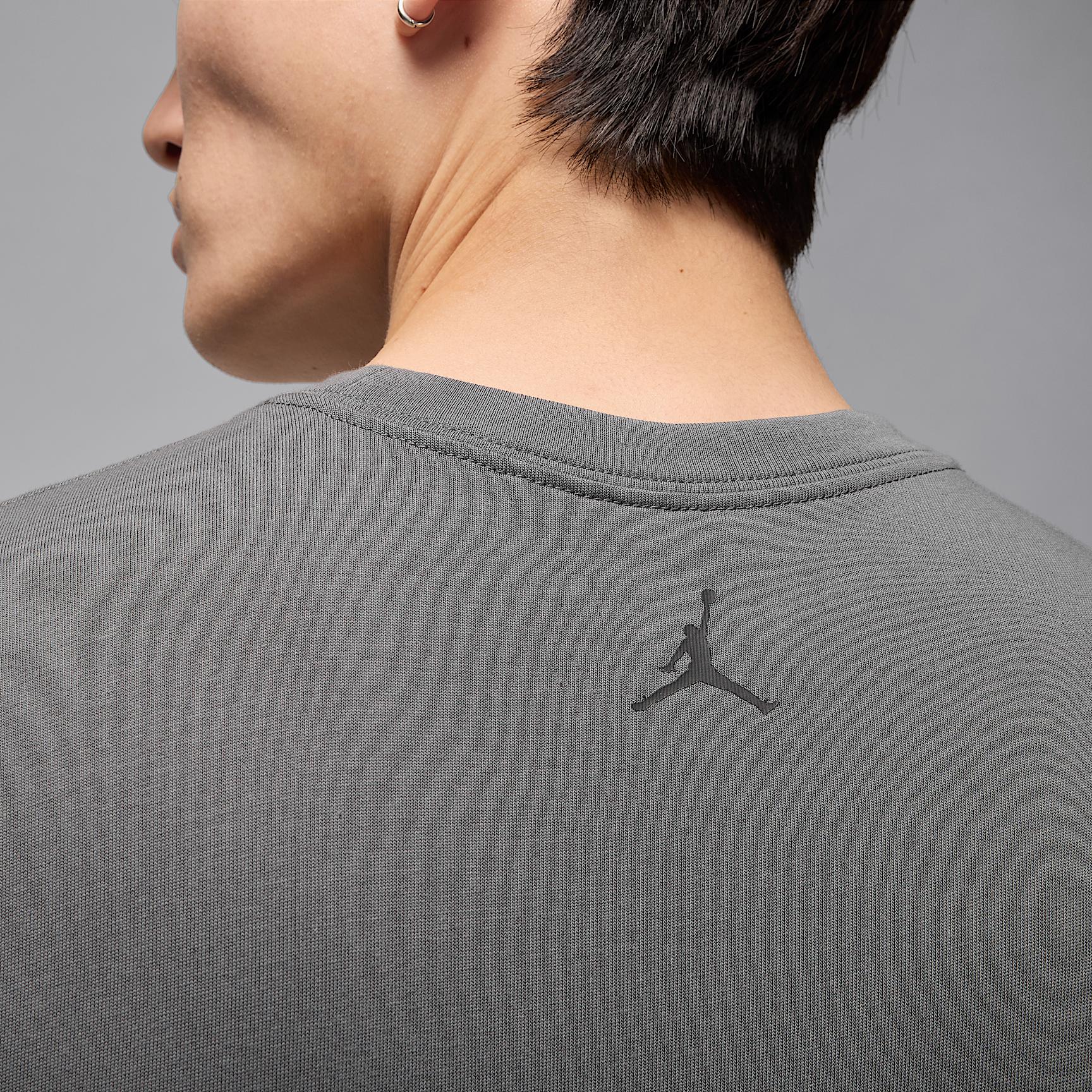 Mens Jordan Brand Sneaker Patch T-Shirt | HJ2326-068 Product Image