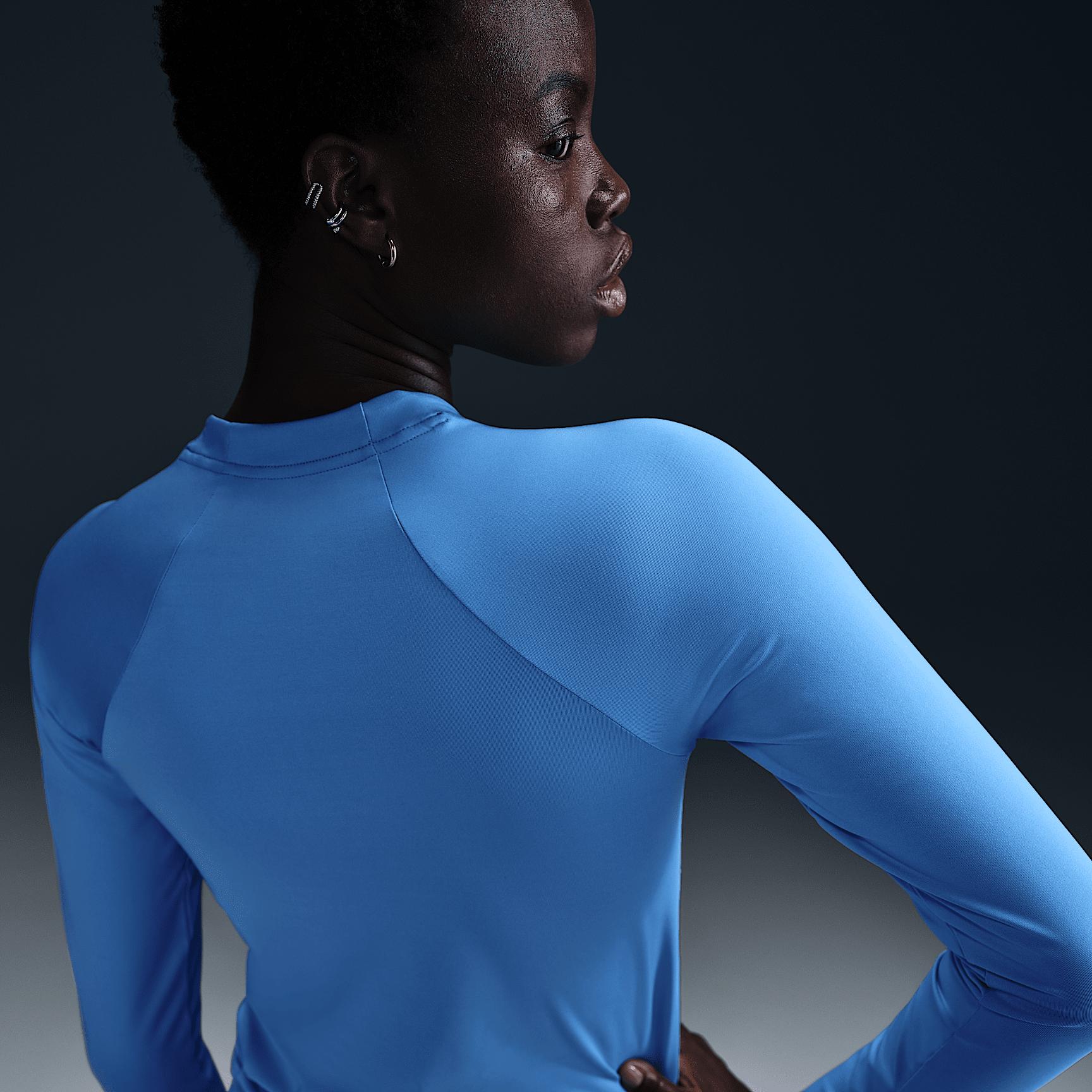 Nike Essential Women's Long-Sleeve Hydroguard Swim Shirt Product Image