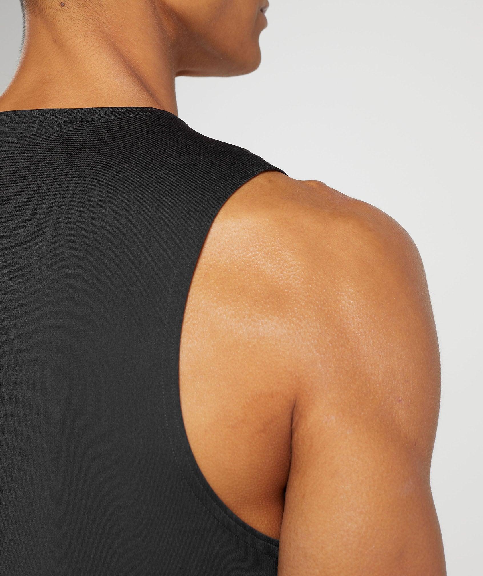 Gymshark Arrival Tank - Black Male Product Image