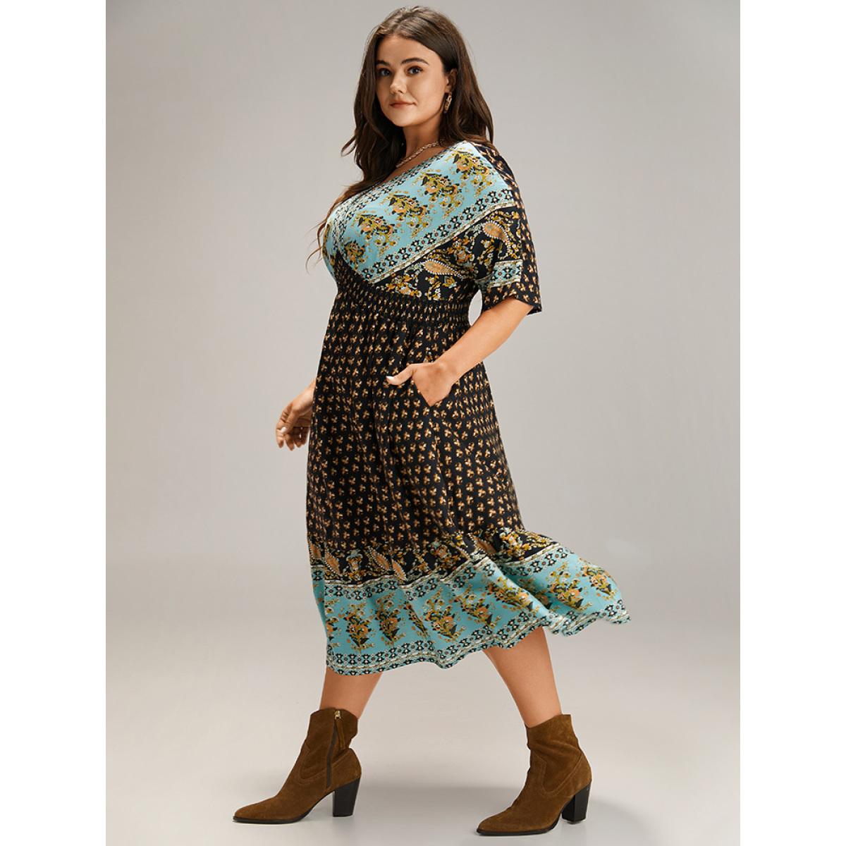 Plus Size Bandana Print Wrap Shirred Batwing Sleeve Dress Black Women Vacation Printed V-neck Short sleeve Curvy Midi Dress BloomChic 12/L Product Image