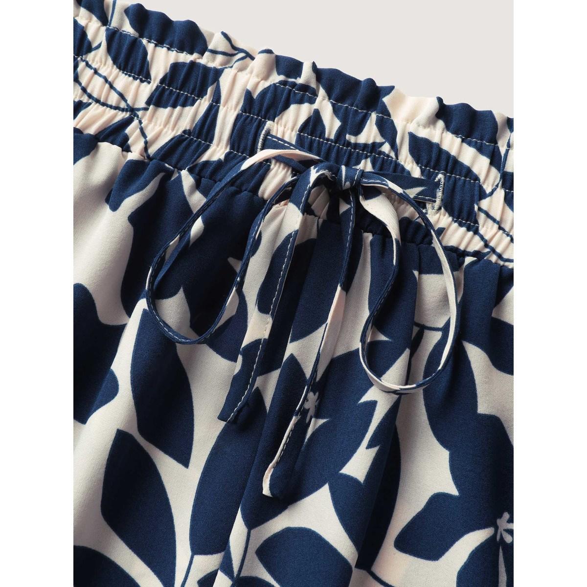 Plus Size Silhouette Flower Waist-Tie Jogger Pants Women Indigo Leisure Loose Mid Rise Casual Pants BloomChic 28/5X Product Image