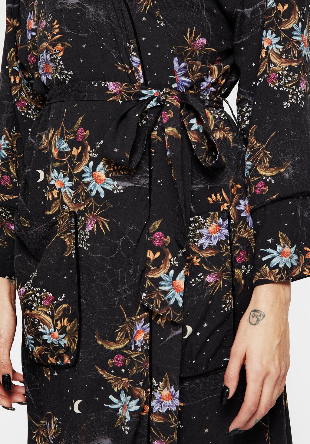 Cleome Floral Spiderweb Dressing Gown Product Image