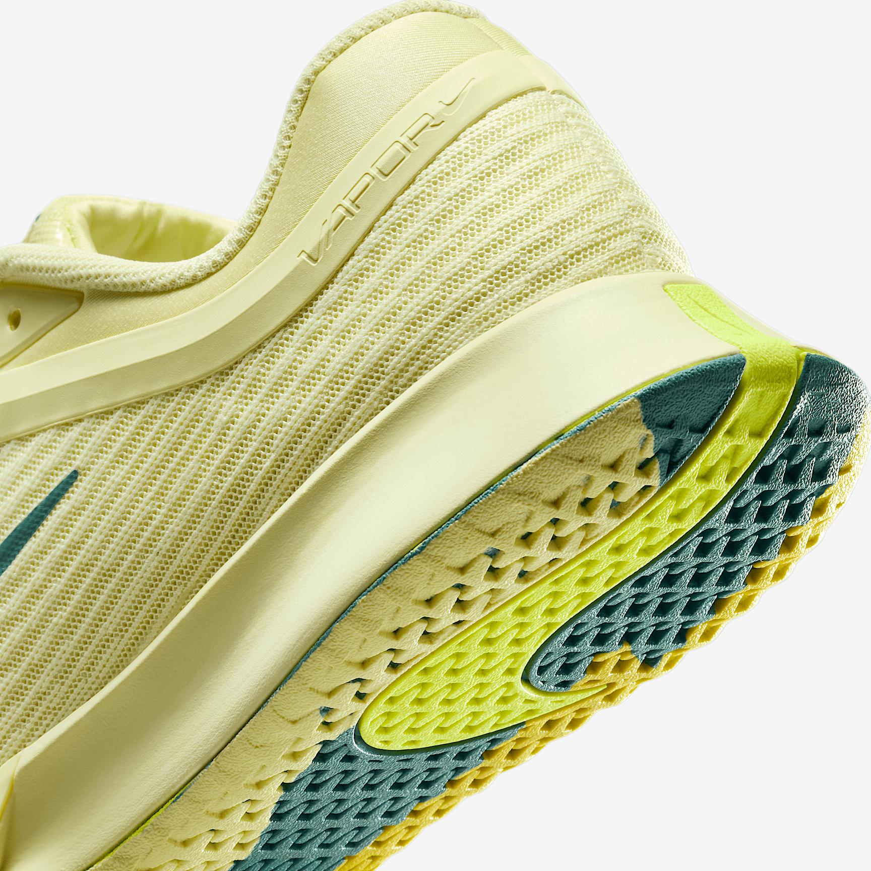 Nike Vapor Pro 3 Premium Women's Hard Court Tennis Shoes Product Image