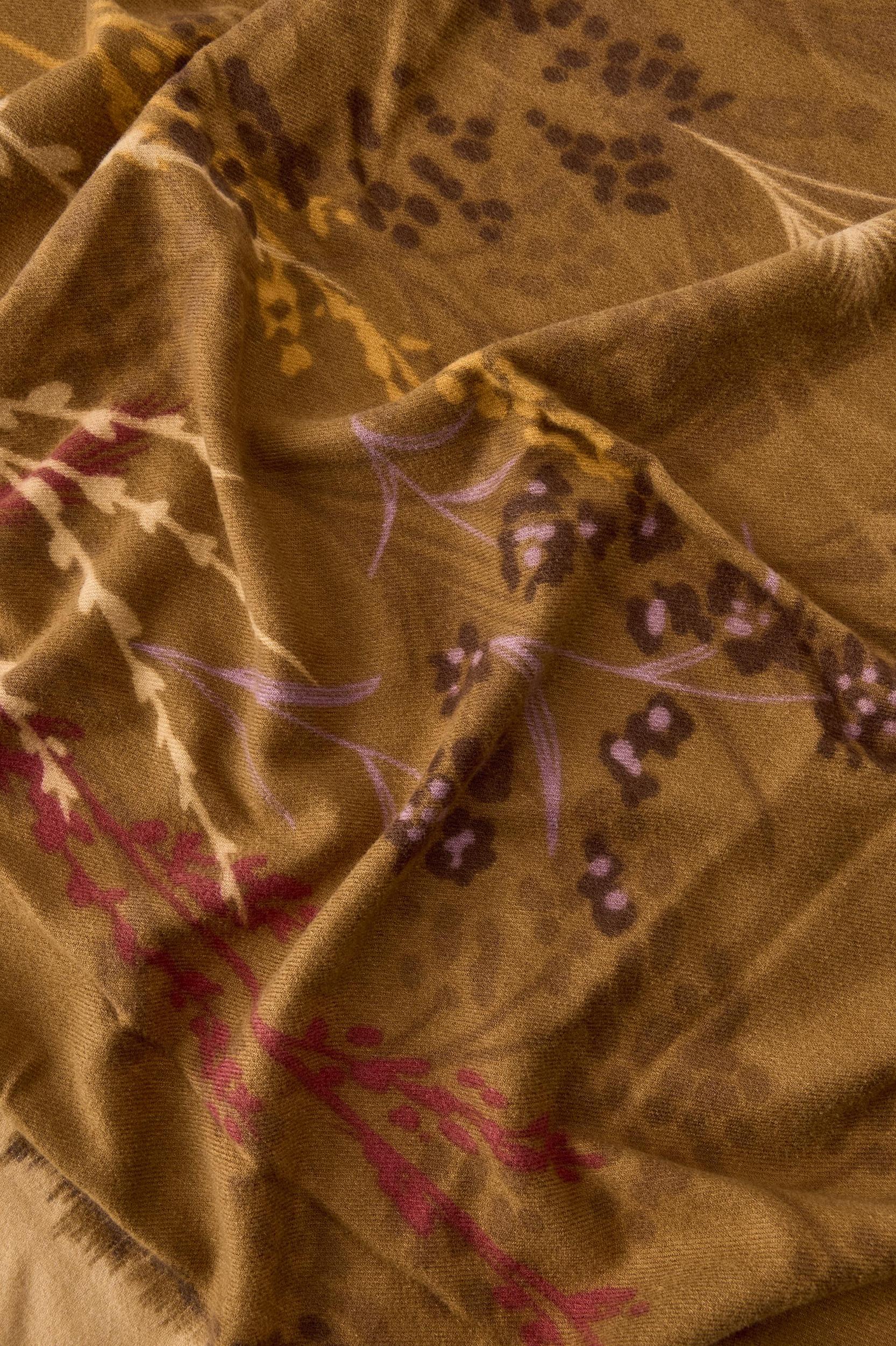 FLORAL PRINT SCARF Product Image