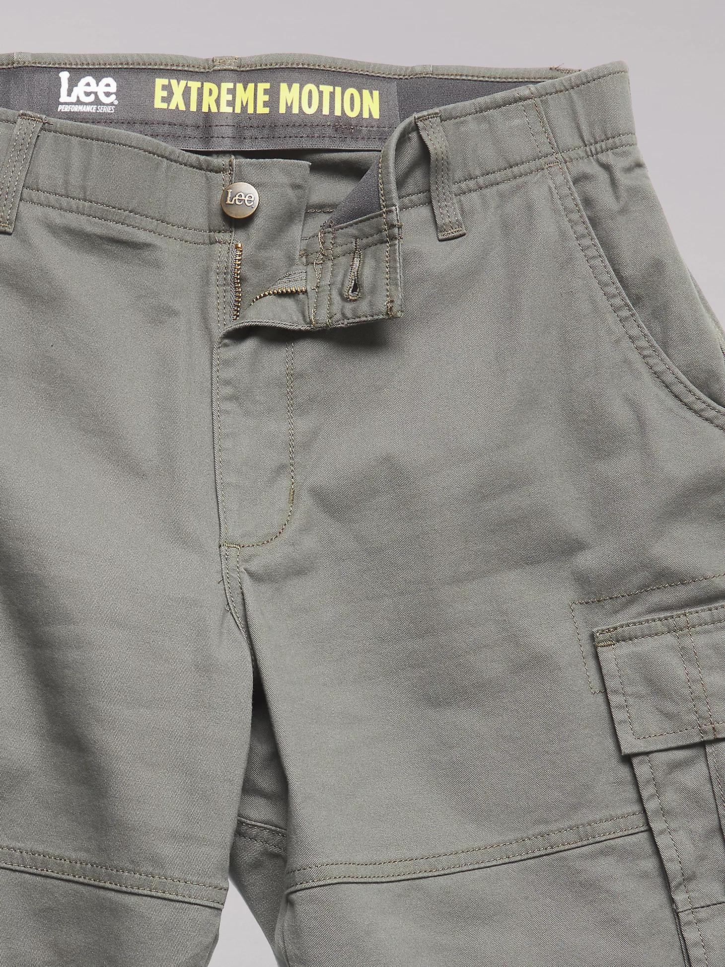 Men's Extreme Motion Carolina Cargo Short | Men's Shorts | Lee® Product Image