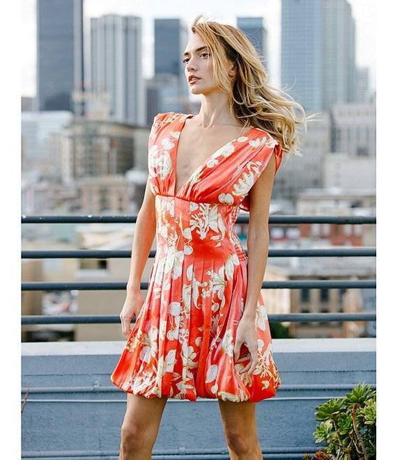 CIEBON Lyss Floral Print V-Neck Cap Sleeve Bubble Mini Dress Product Image