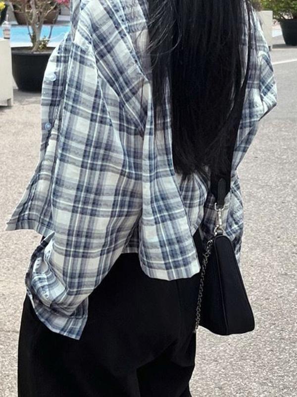 Vintage Plaid Short Loose Long Sleeve Blouse Product Image