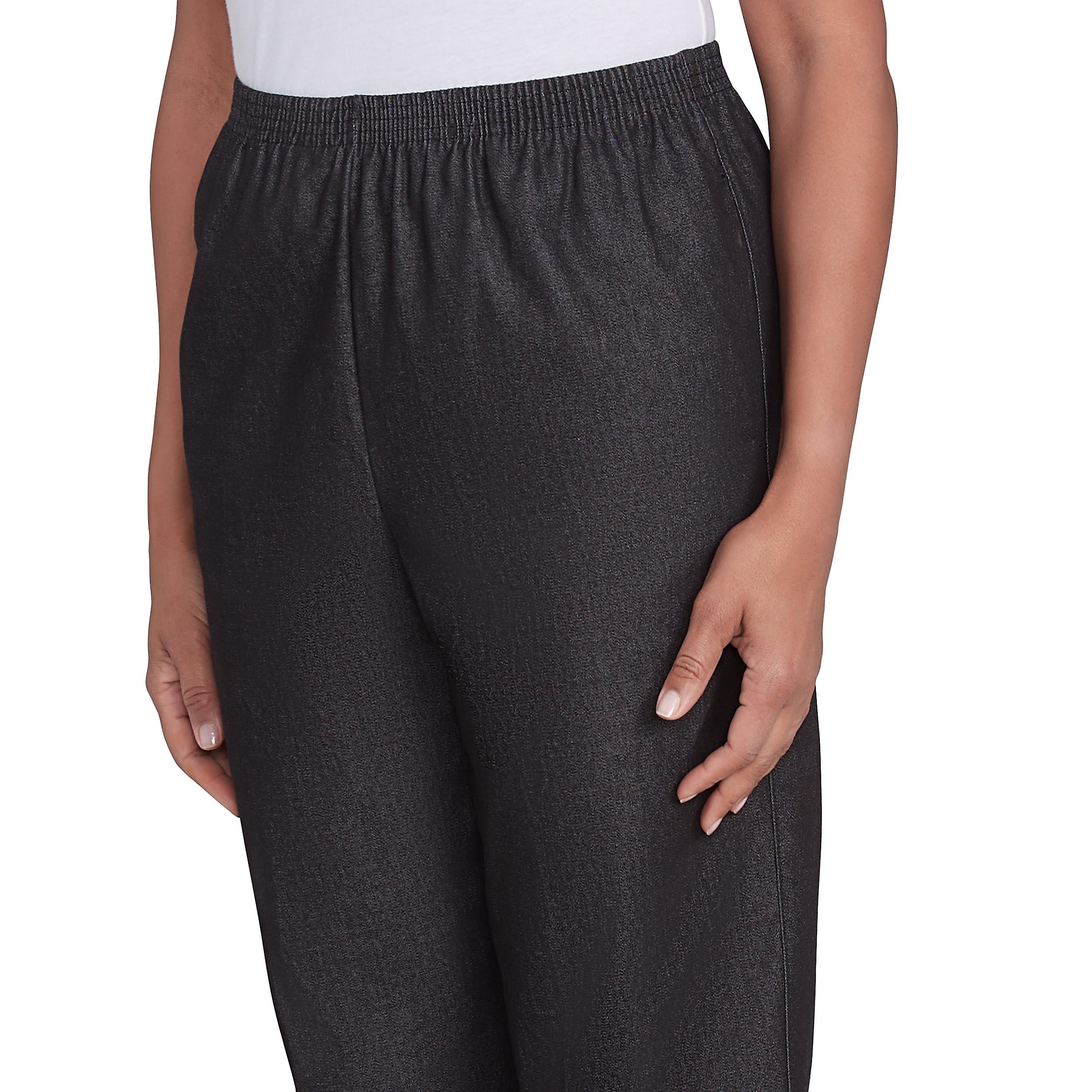 Alfred Dunner Relaxed Fit Denim Capri Product Image