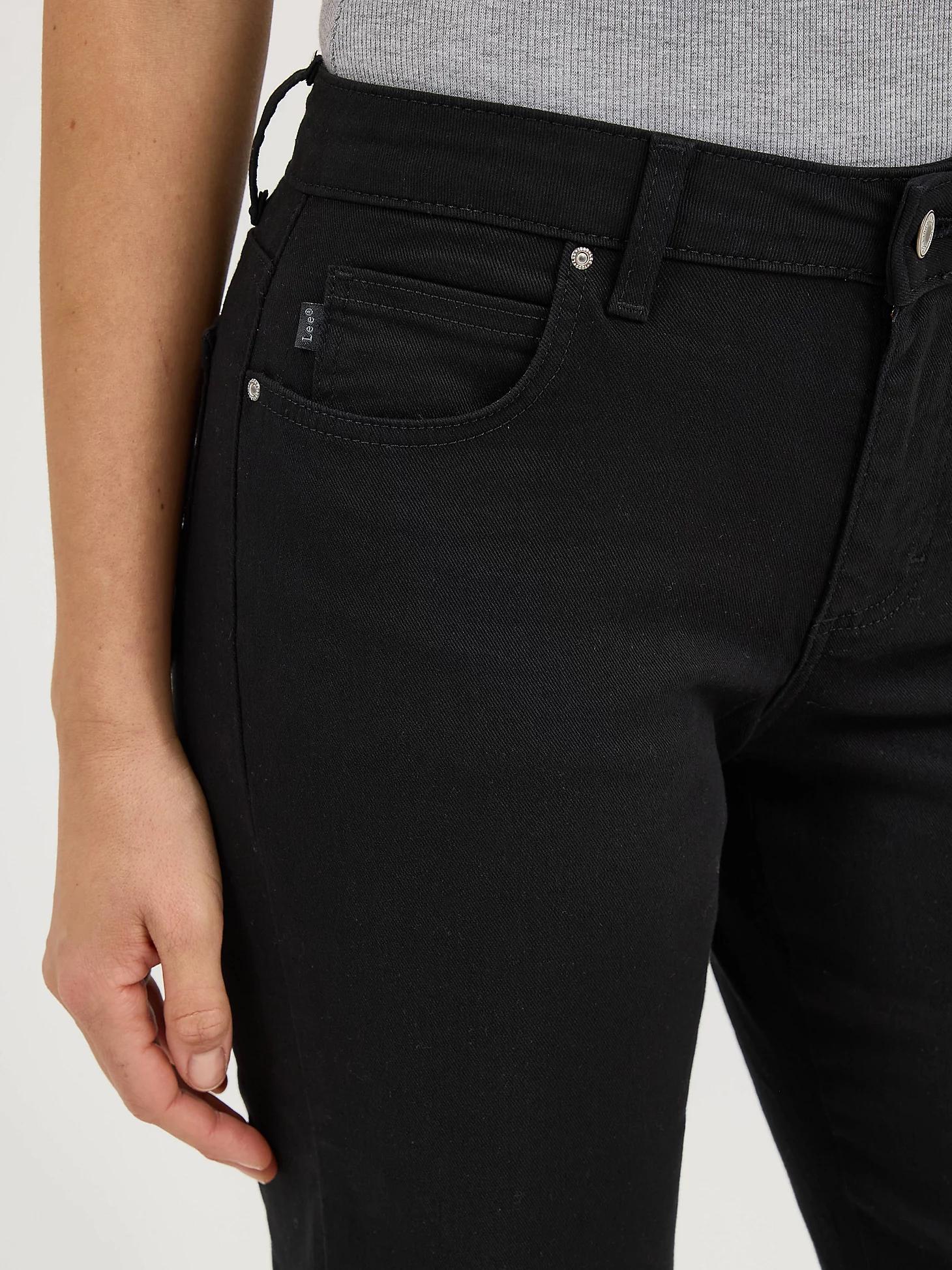 Women's Capris: Relaxed Fit Capri Pants | Denim Pants | Lee® Product Image