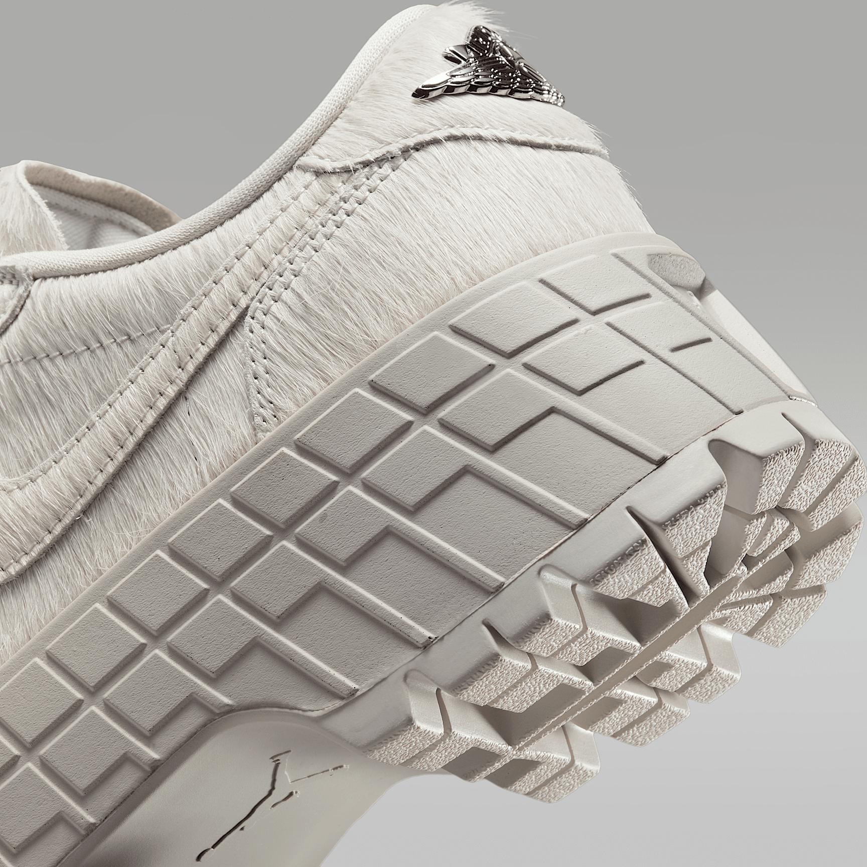 Air Jordan 1 Brooklyn Low Women's Shoes Product Image