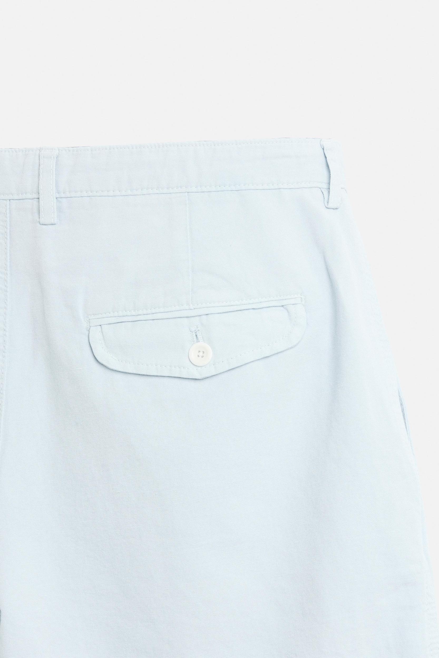 WASHED PLEATED SHORTS Product Image