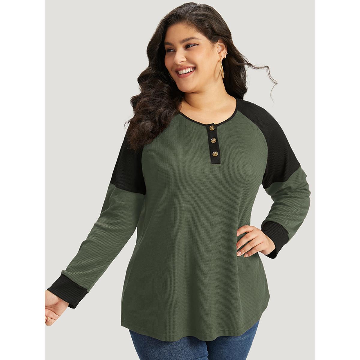 Plus Size Waffle Knit Two Tone Raglan Sleeve T-shirt ArmyGreen Women Casual Elastic cuffs Plain Open Front Dailywear T-shirts BloomChic 28/5X Product Image