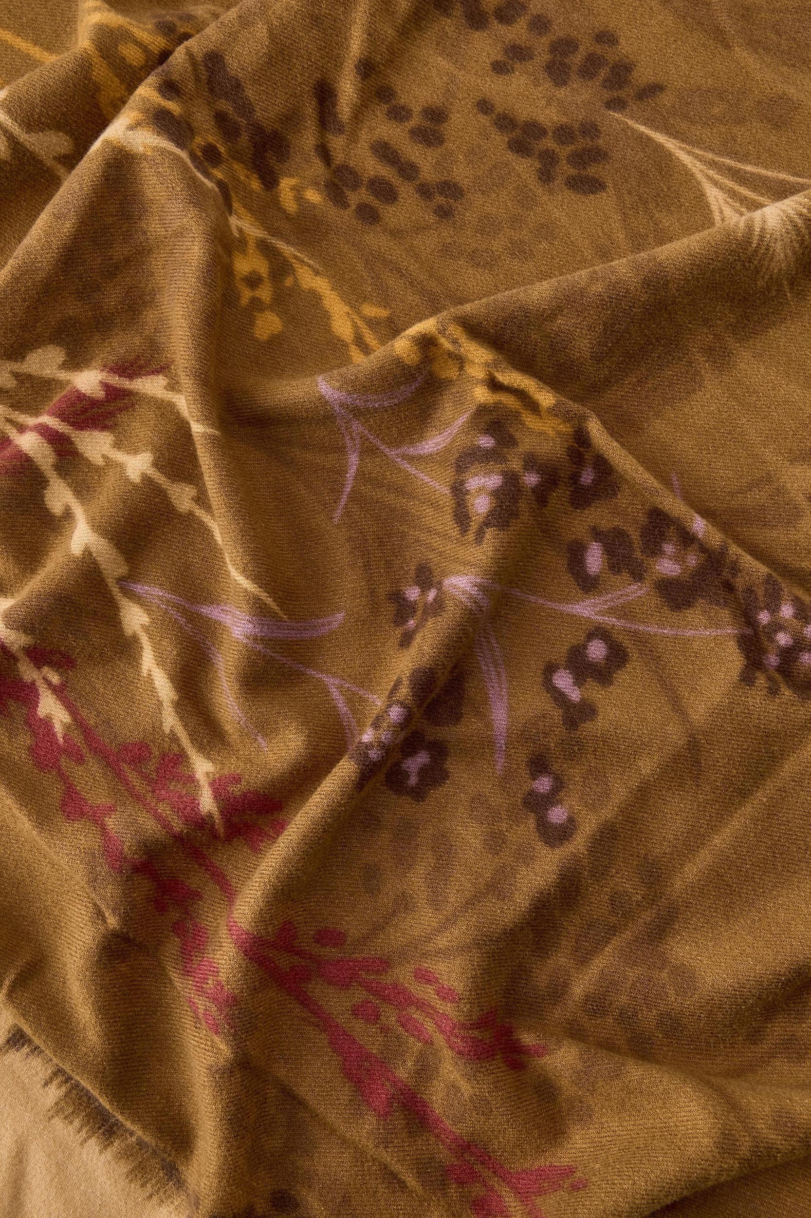 FLORAL PRINT SCARF Product Image