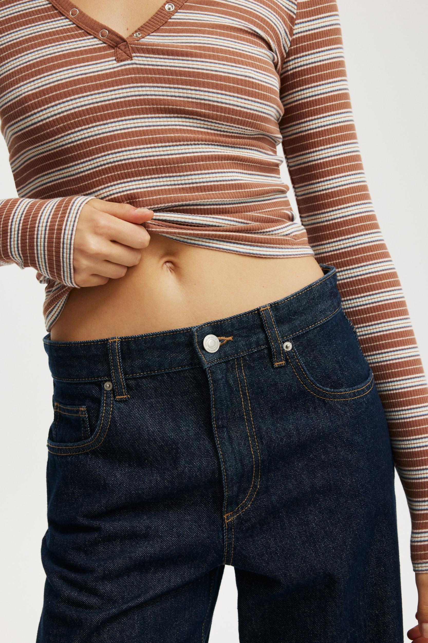 Relaxed Wide Jean Product Image