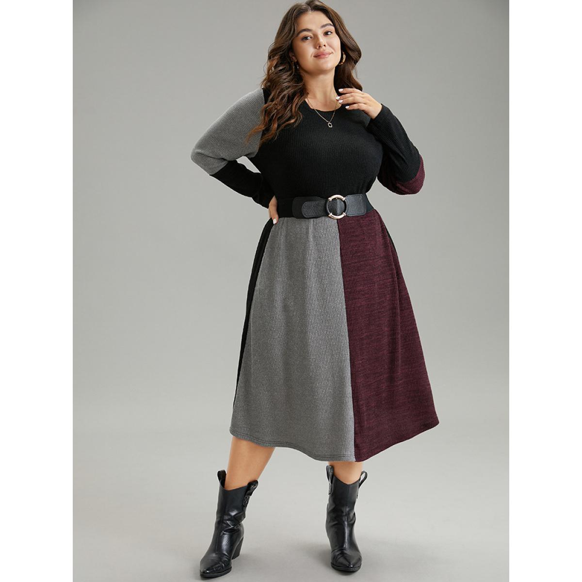 Plus Size Rib Knit Colorblock Contrast Pocket Dress Black Women Casual Rib Knit Round Neck Long Sleeve Curvy Midi Dress BloomChic 30/6X Product Image