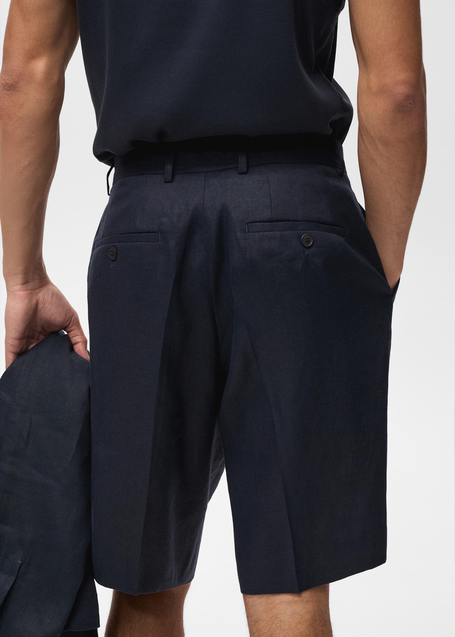 Slim-fit 100% linen bermuda shorts - Men | MANGO USA Product Image