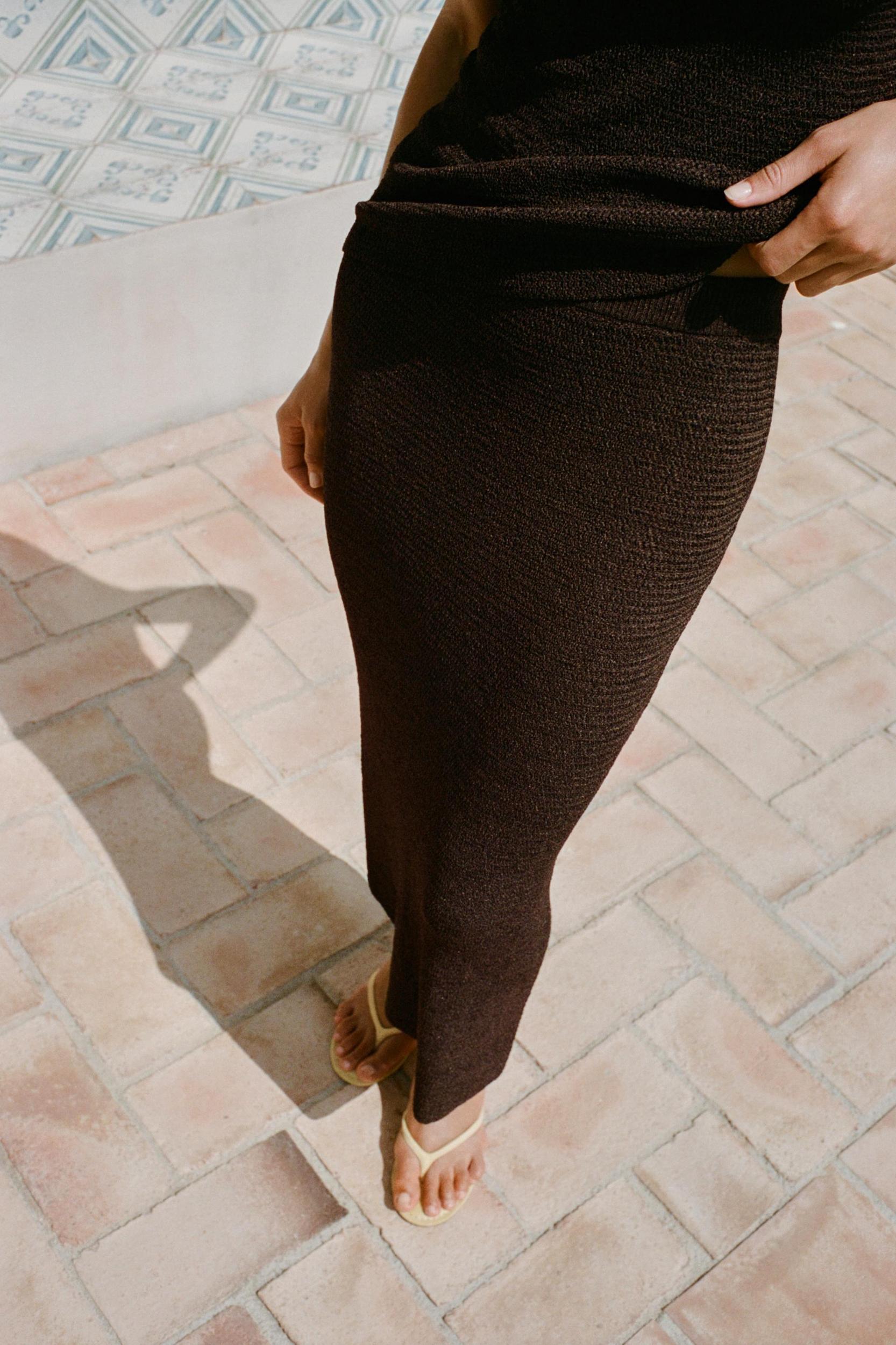 TEXTURED KNIT MAXI SKIRT Product Image
