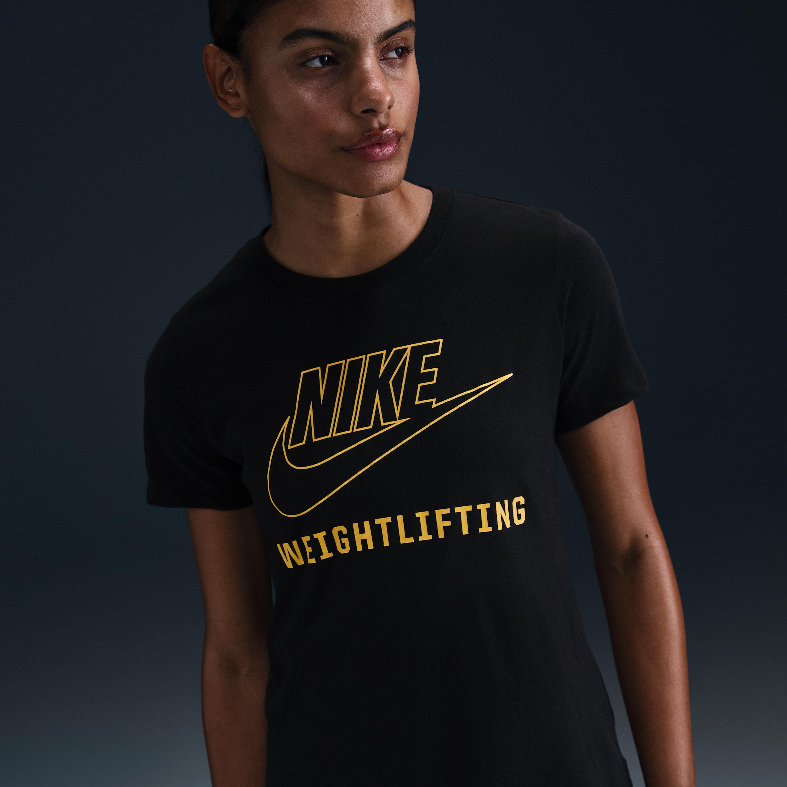Nike Women's Swoosh Weightlifting T-Shirt Product Image