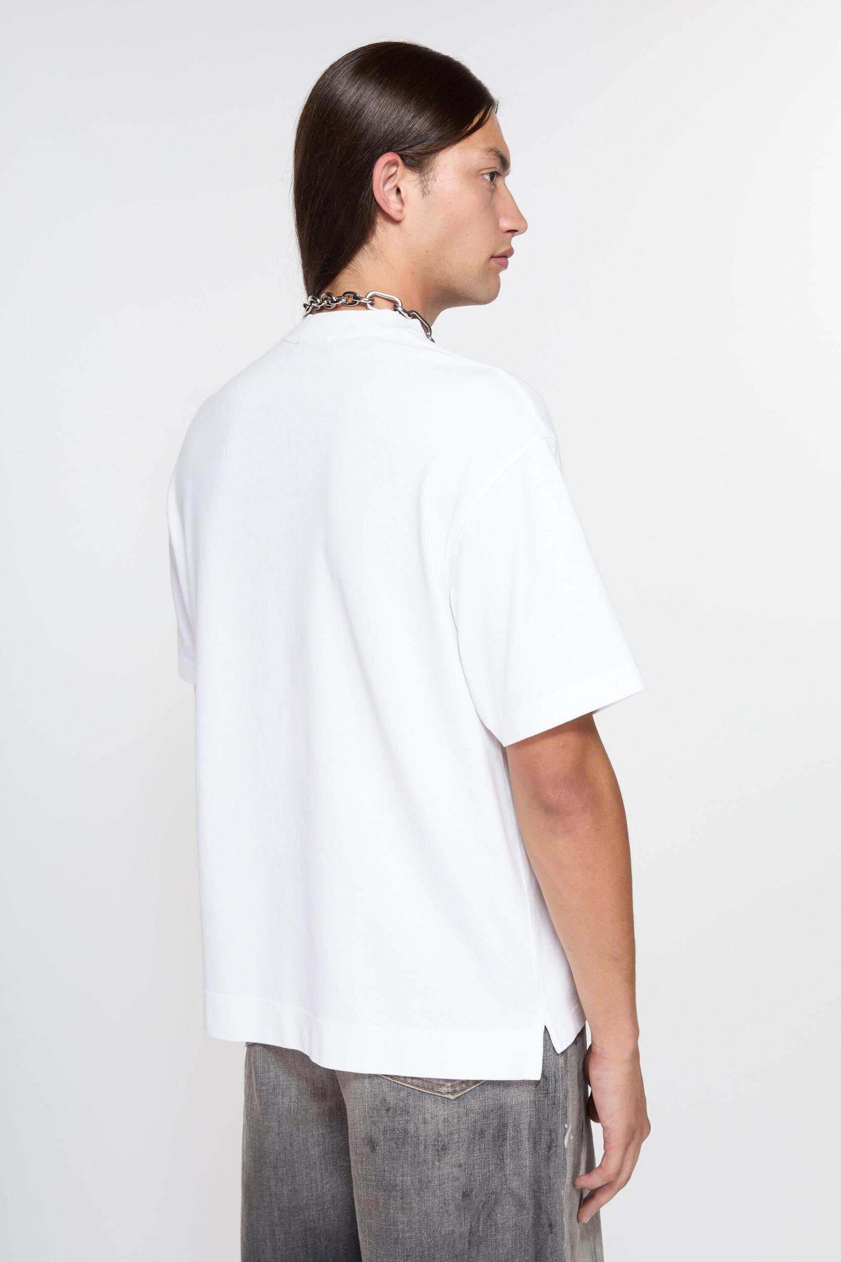 Logo t-shirt - Relaxed fit Product Image