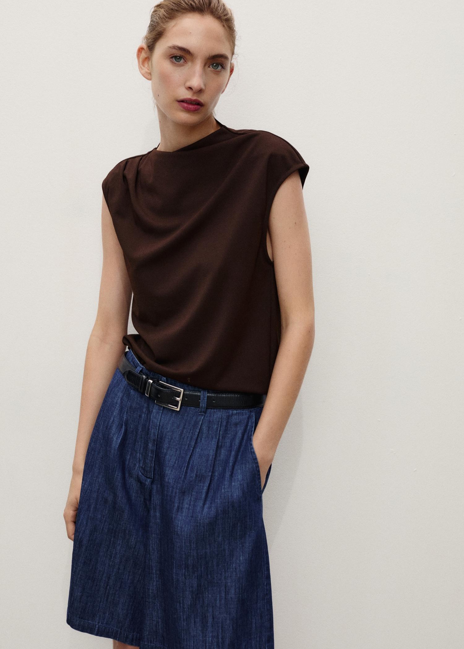 Straight-fit rinse-wash denim bermuda shorts - Women | MANGO USA Product Image