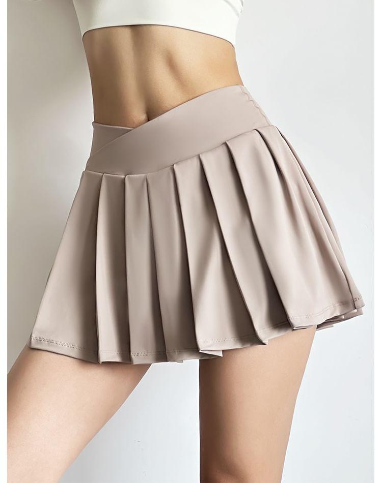 High Waist Sport Plain Pleated Skorts Product Image
