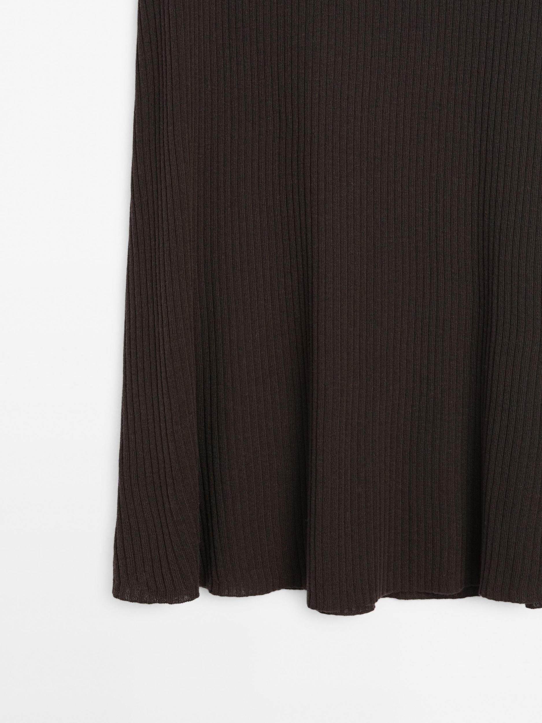 Long ribbed knit skirt Product Image