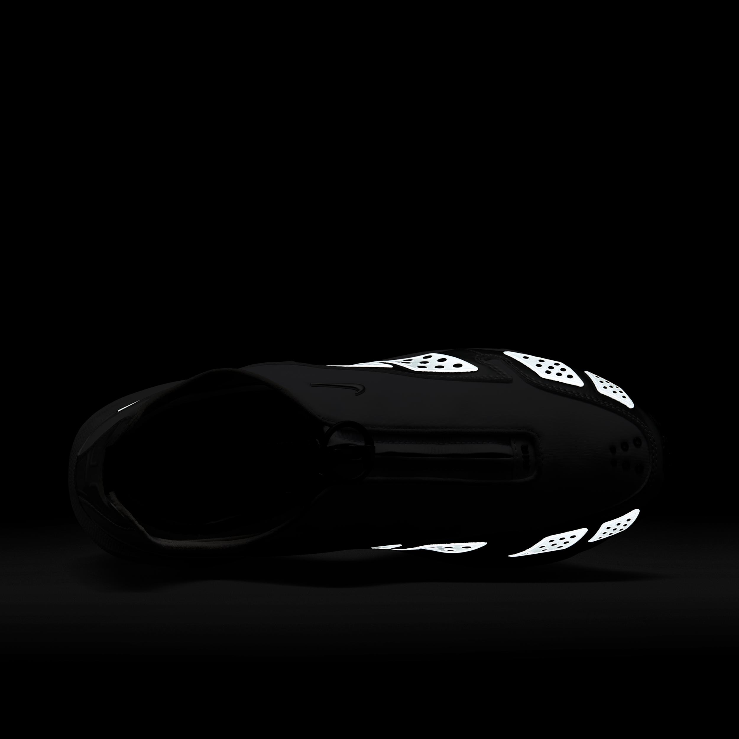 Nike Womens Air Max SNDR Shoes | HJ4130-100 Product Image