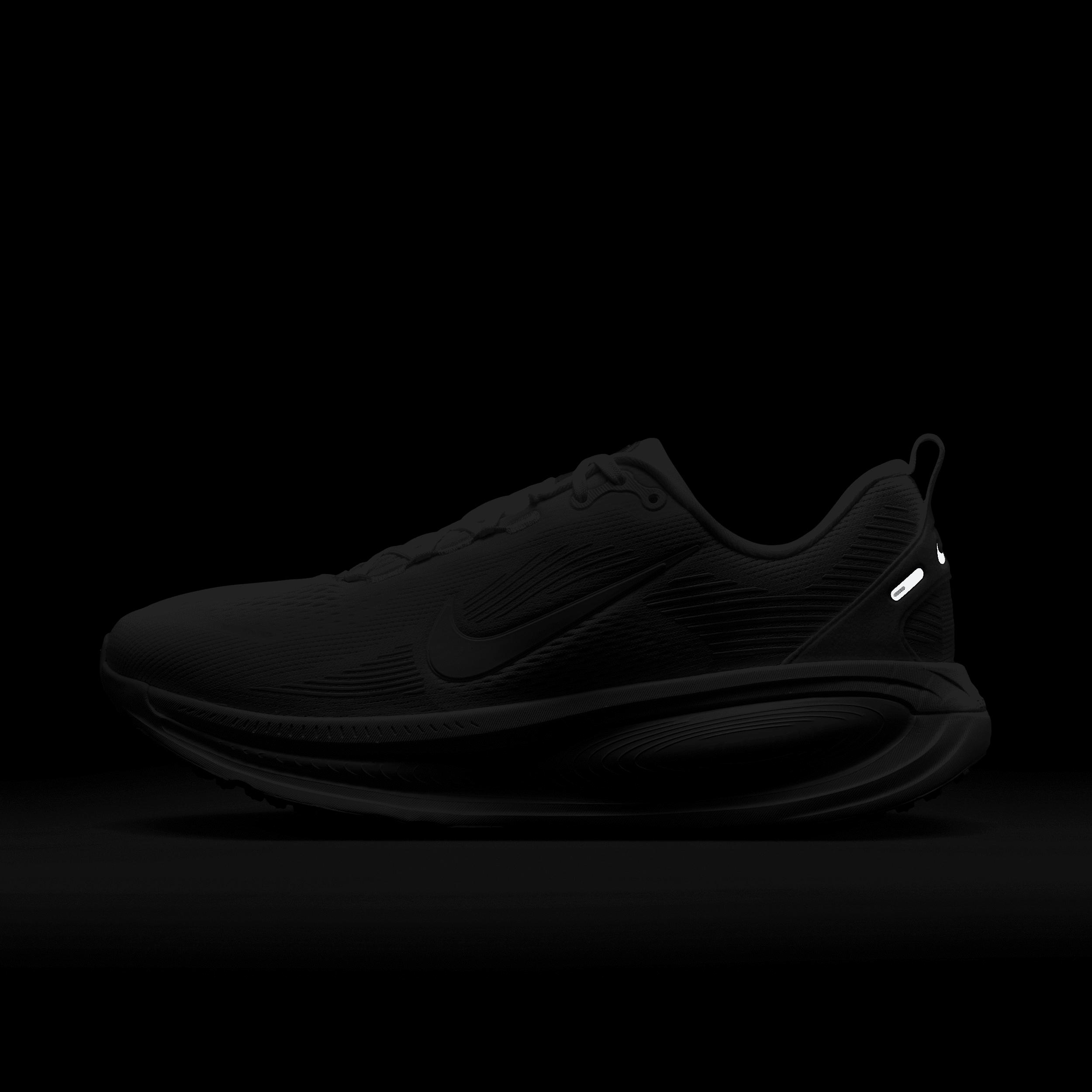 Nike Mens Vomero 18 Road Running Shoes | HM6803-106 Product Image