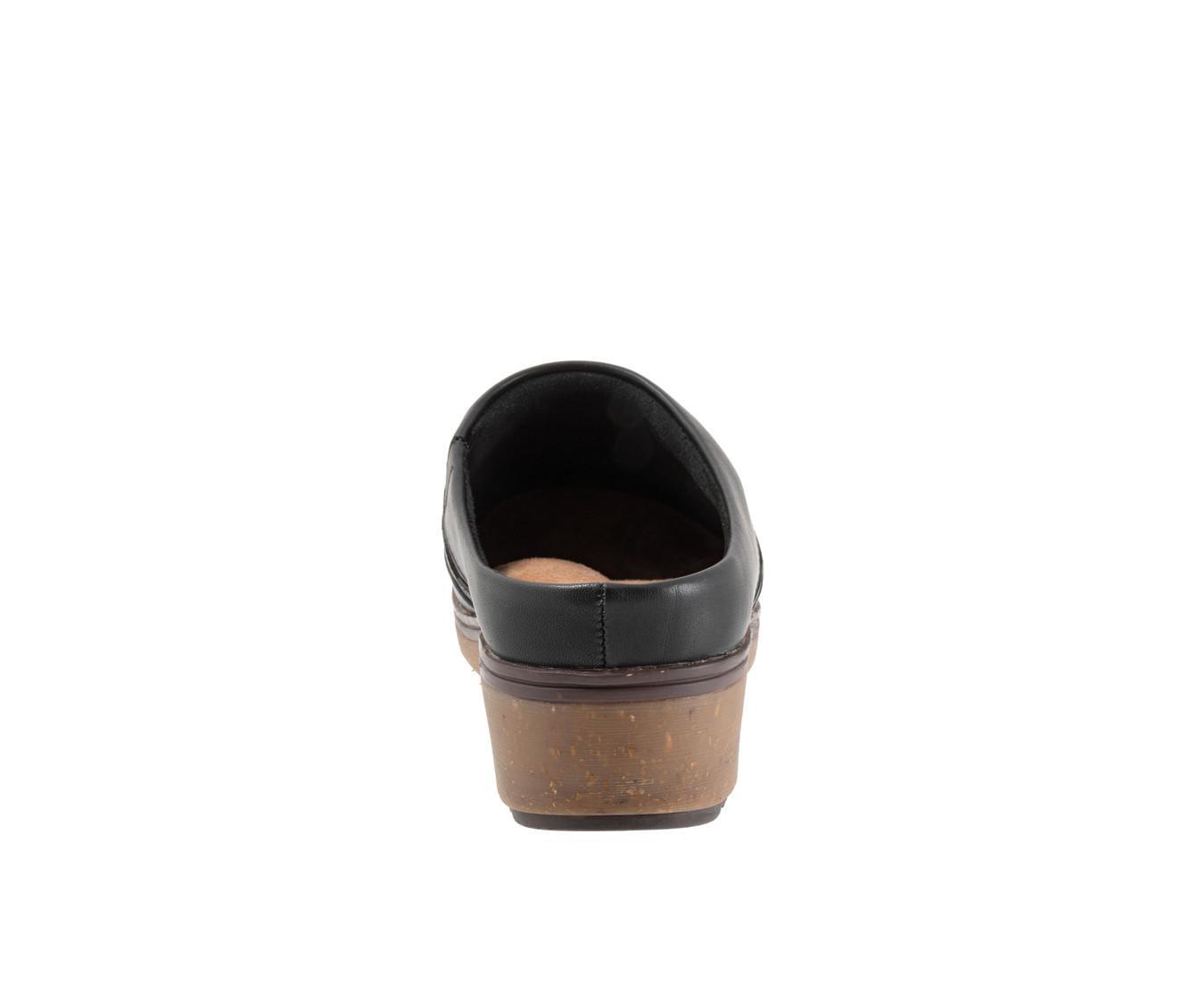 Women's Softwalk Amber 3.0 Clogs Product Image