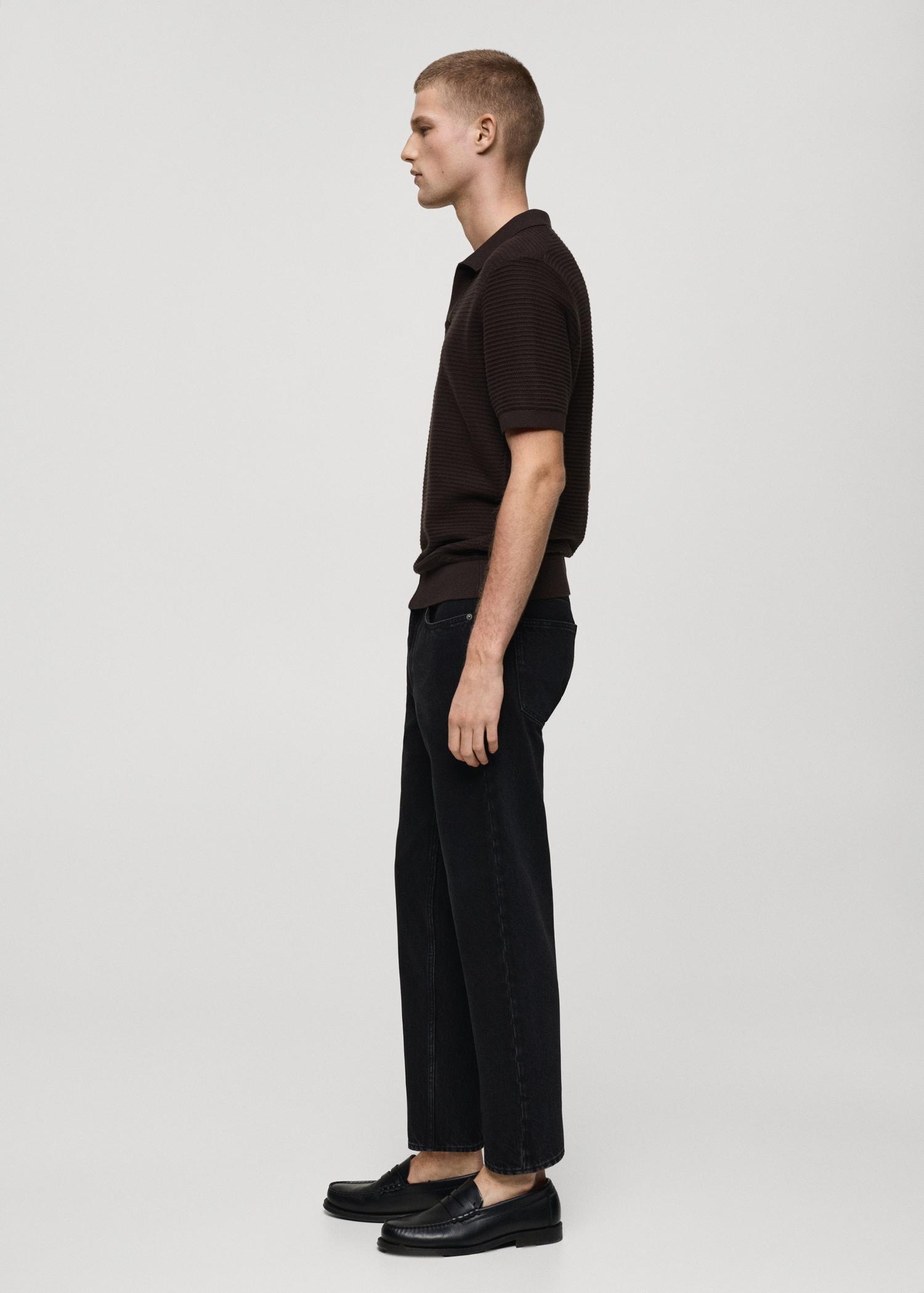 Cropped carrot-fit jeans - Men | MANGO USA Product Image
