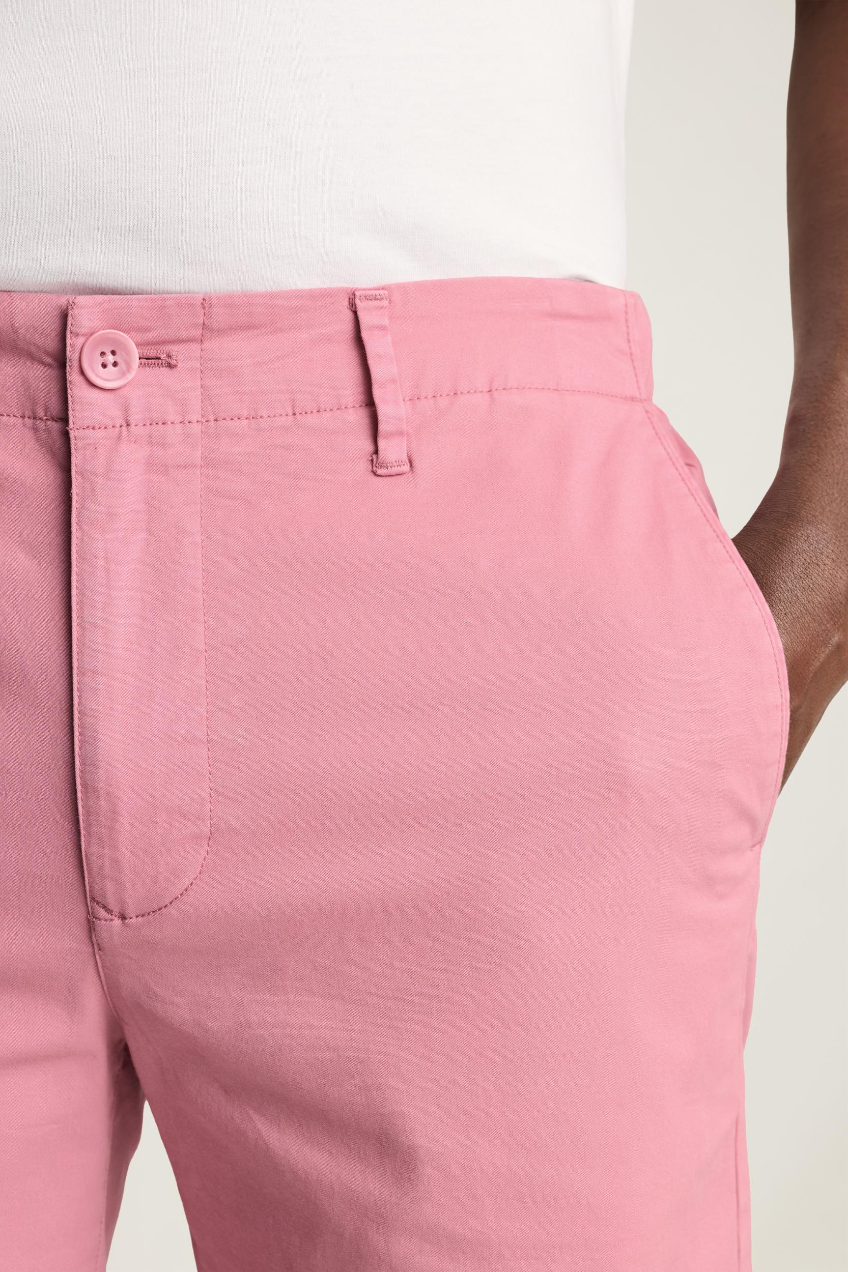 Lightweight Chino Short Product Image