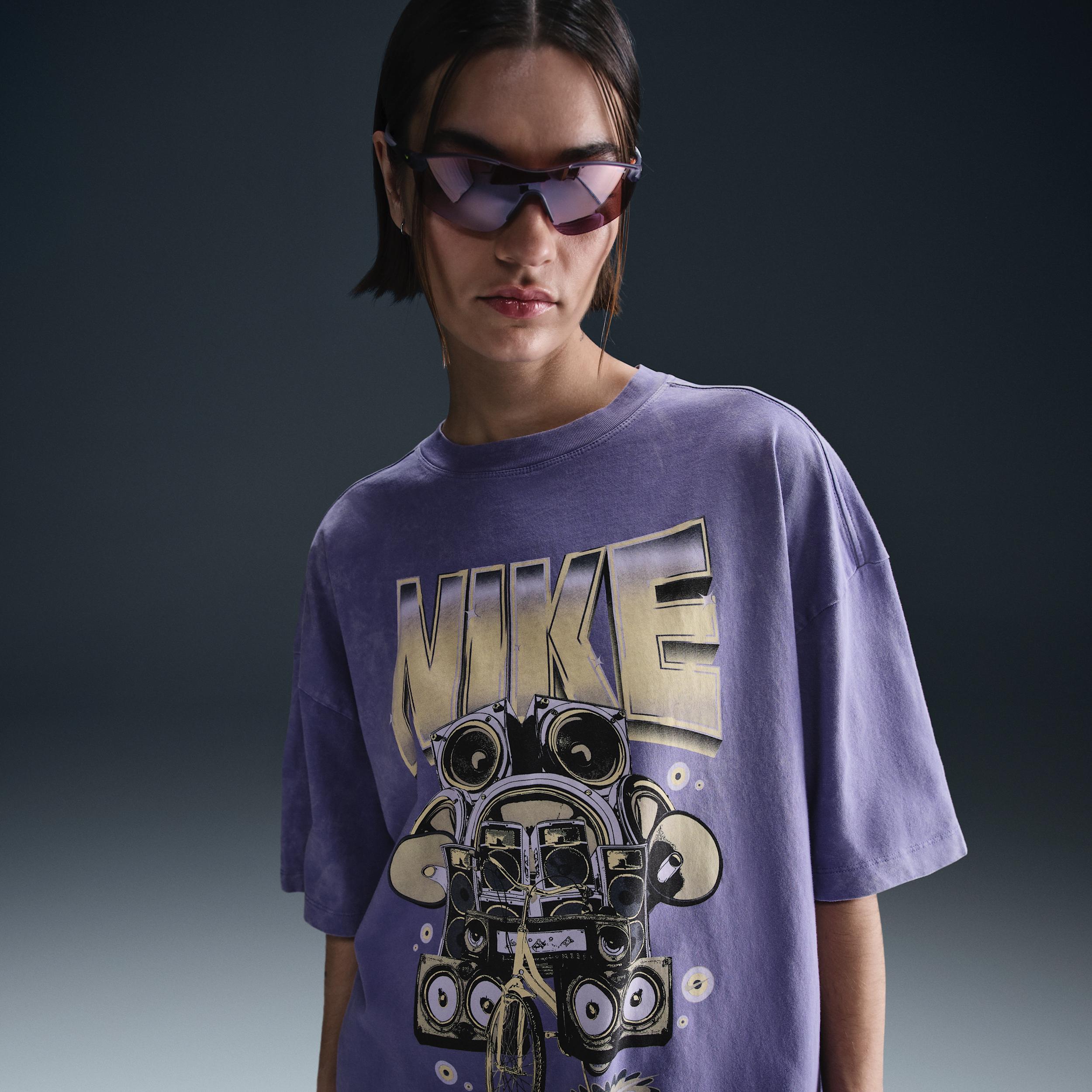 Women's Nike Sportswear Oversized Short-Sleeve T-Shirt Product Image