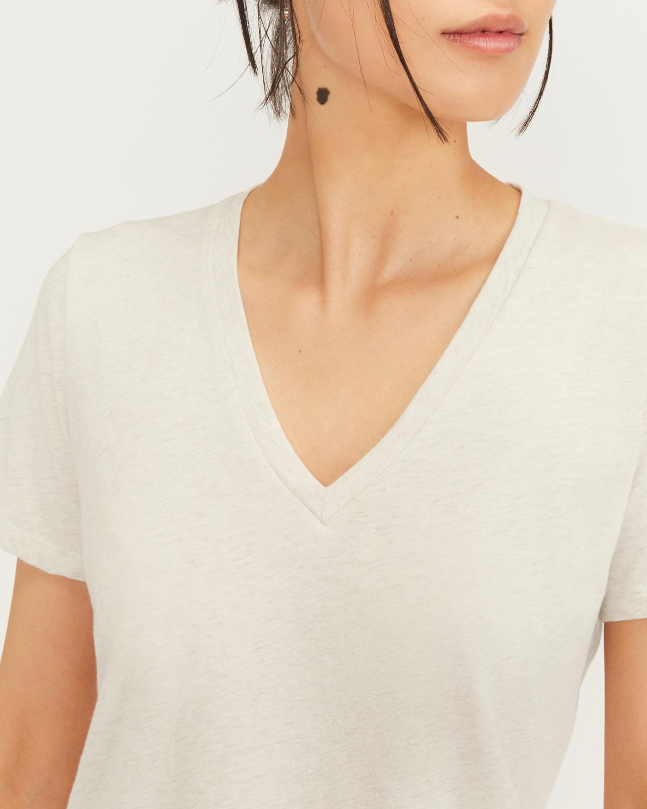 The Organic Cotton V-Neck Product Image