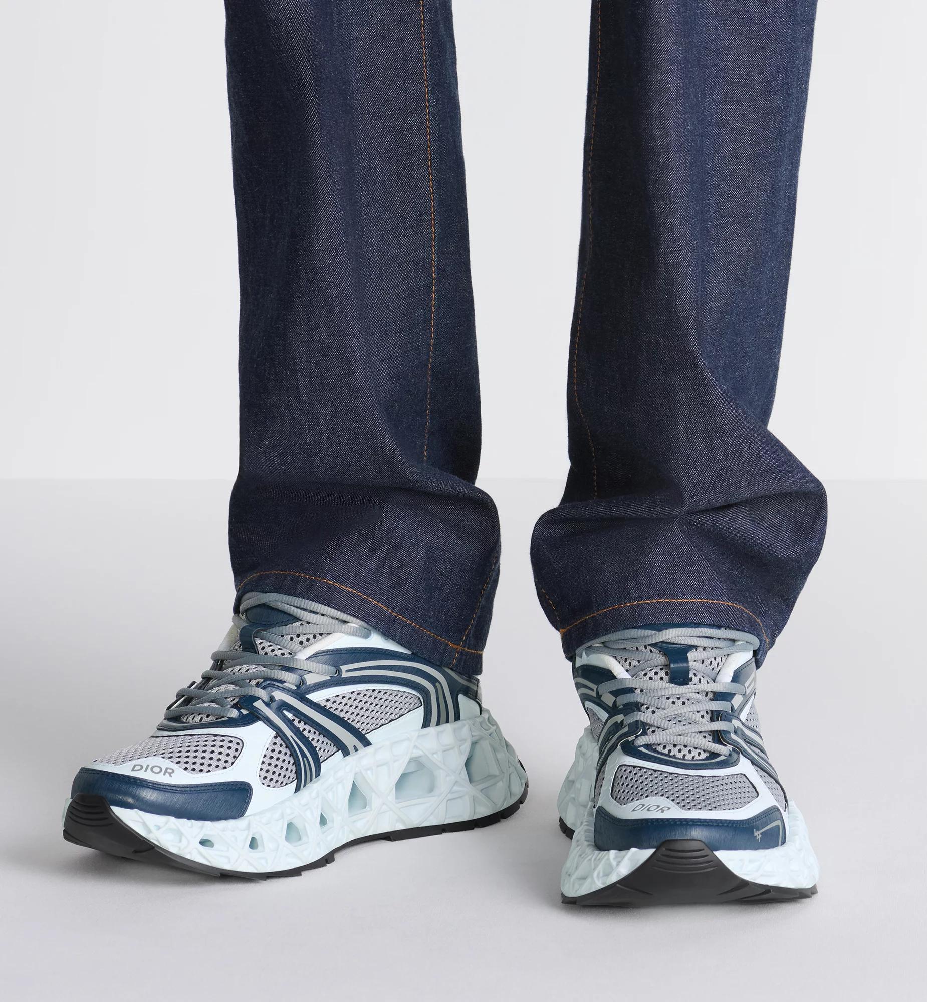 B35 NXXT Sneaker Product Image