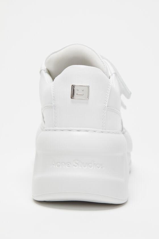 Velcro strap platform sneakers Product Image