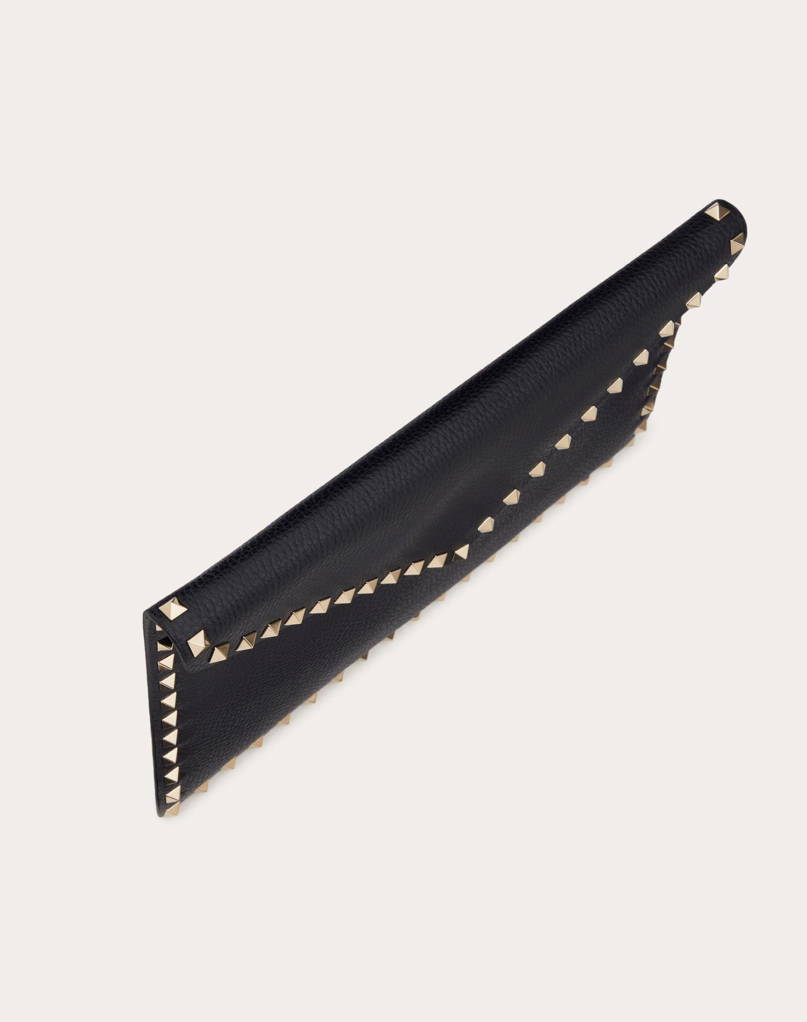 ROCKSTUD GRAINY CALFSKIN ENVELOPE POUCH Product Image