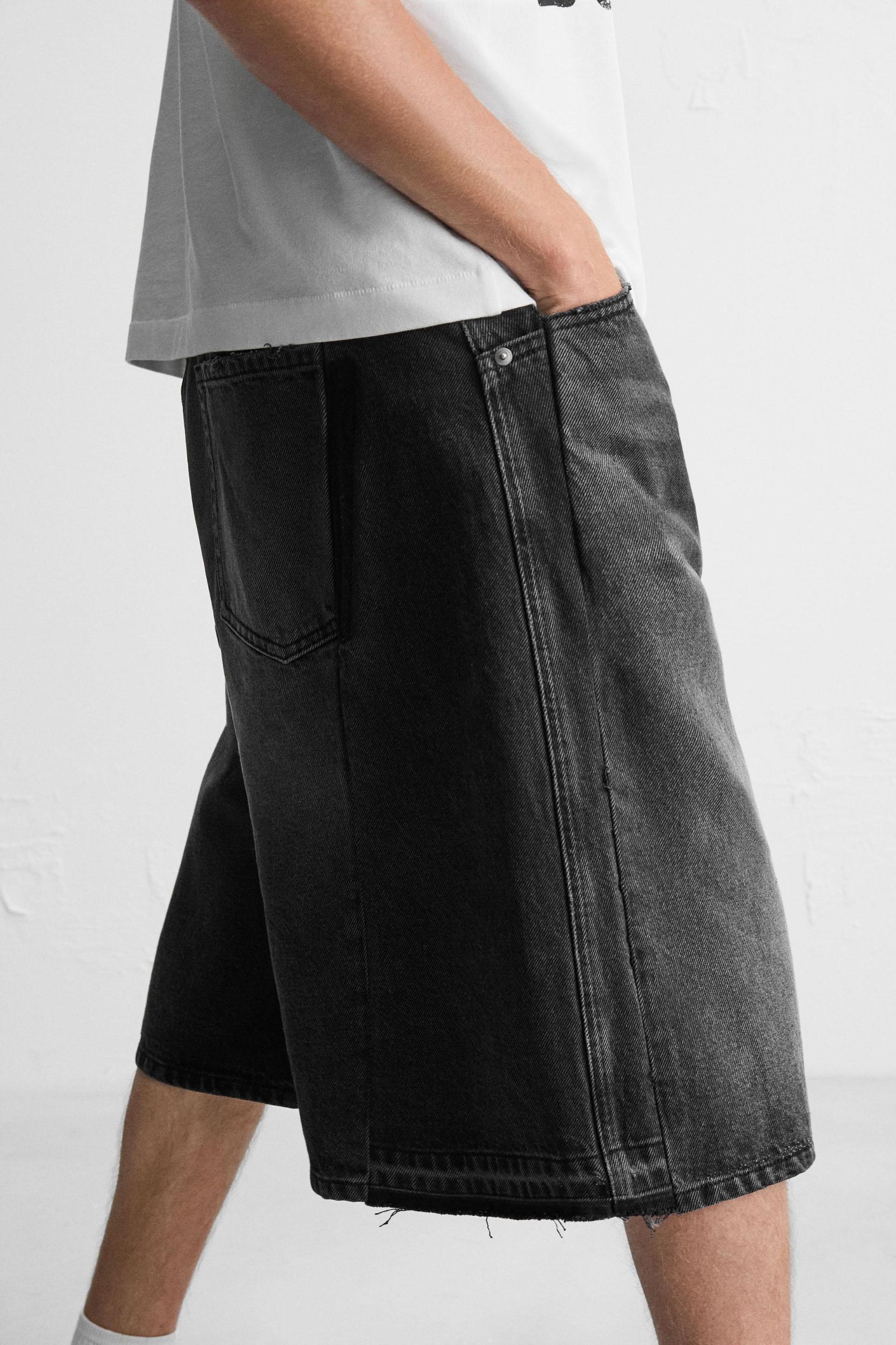 BAGGY FIT DENIM SHORTS Product Image