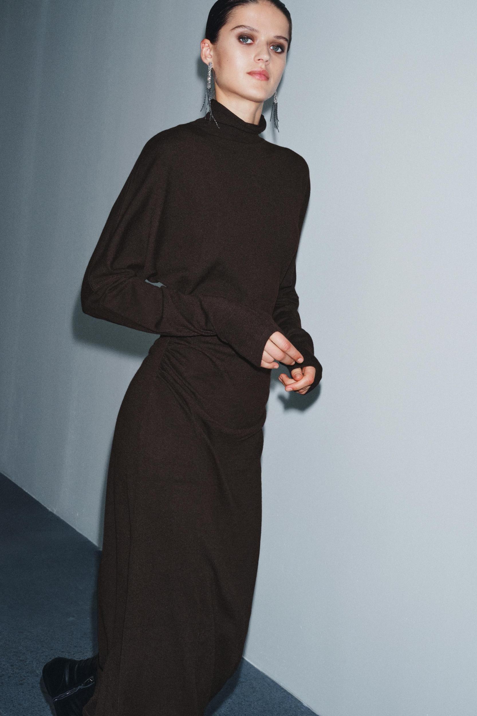 KNIT CUT OUT MIDI DRESS Product Image